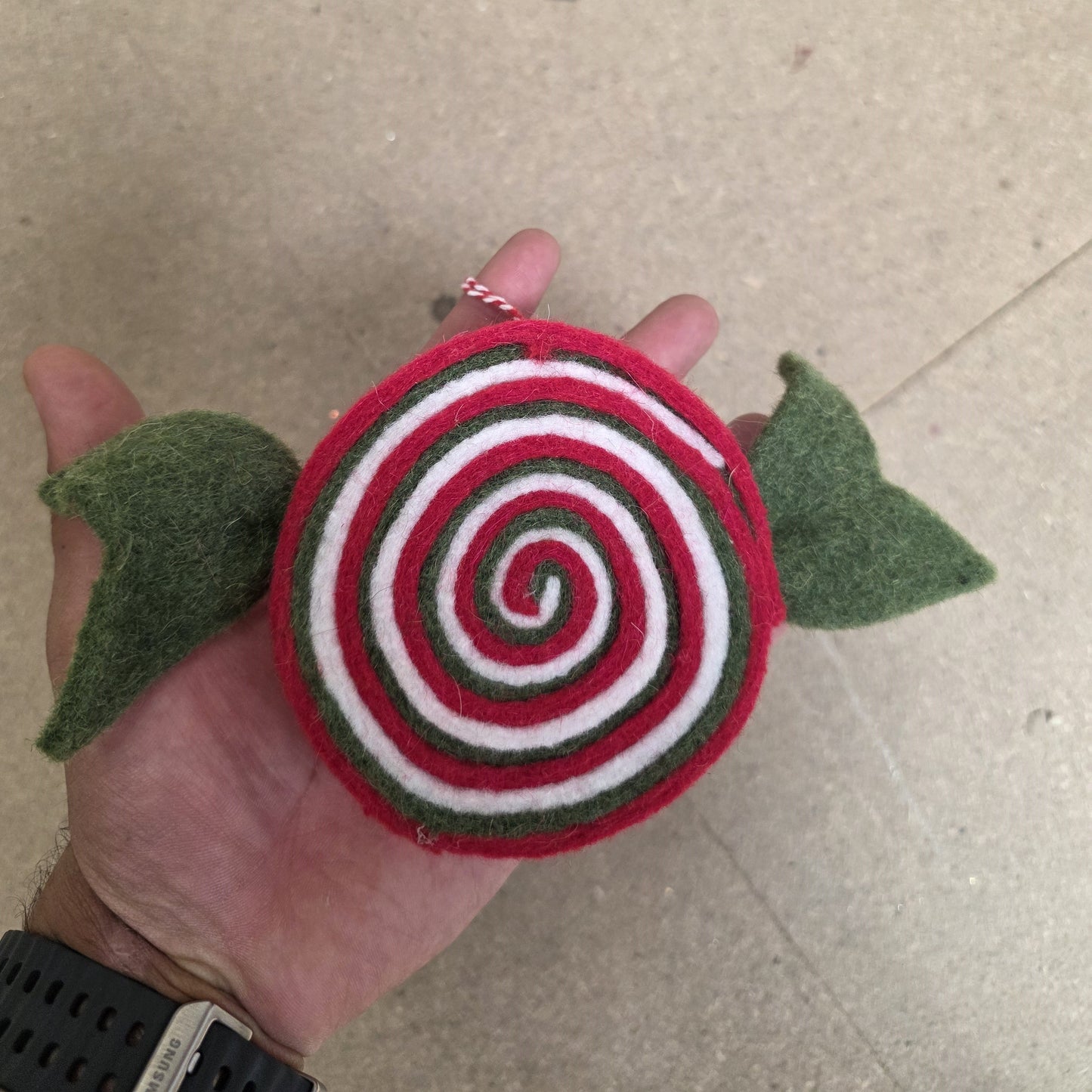 Hanging Candy Green Red 22cm