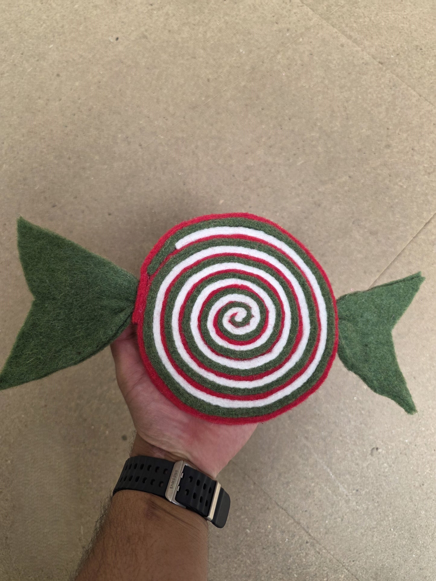 Hanging Candy Green Red 30cm