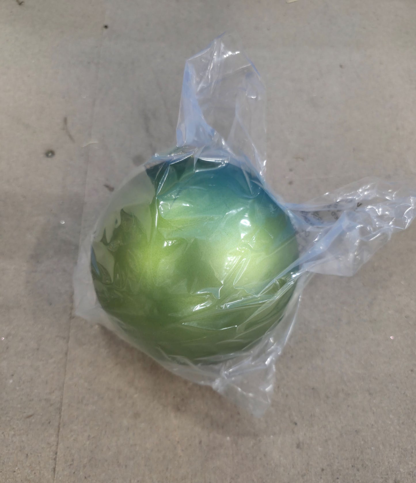 Bauble Unbreakable 20cm Matt D. Green X1