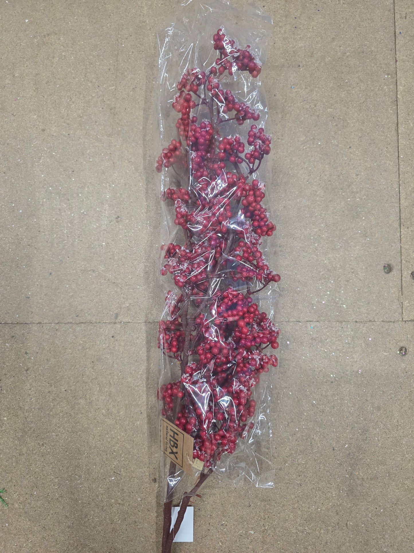 Berry Abolous Red With Snow 75cm