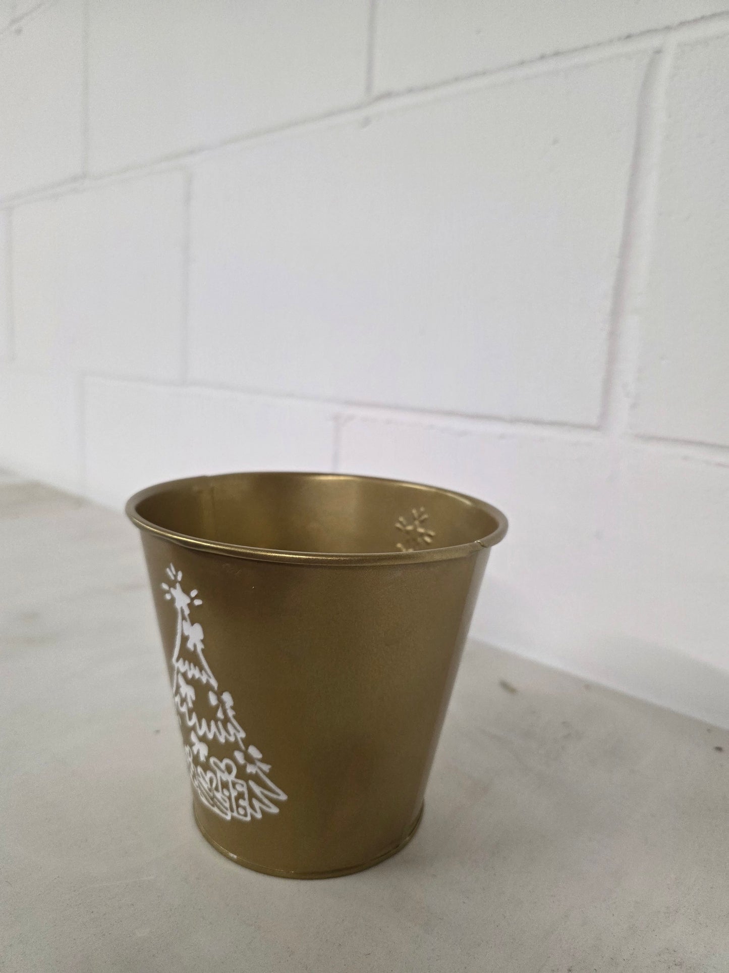 Metal Indica Pot Xmas 14cm Gold