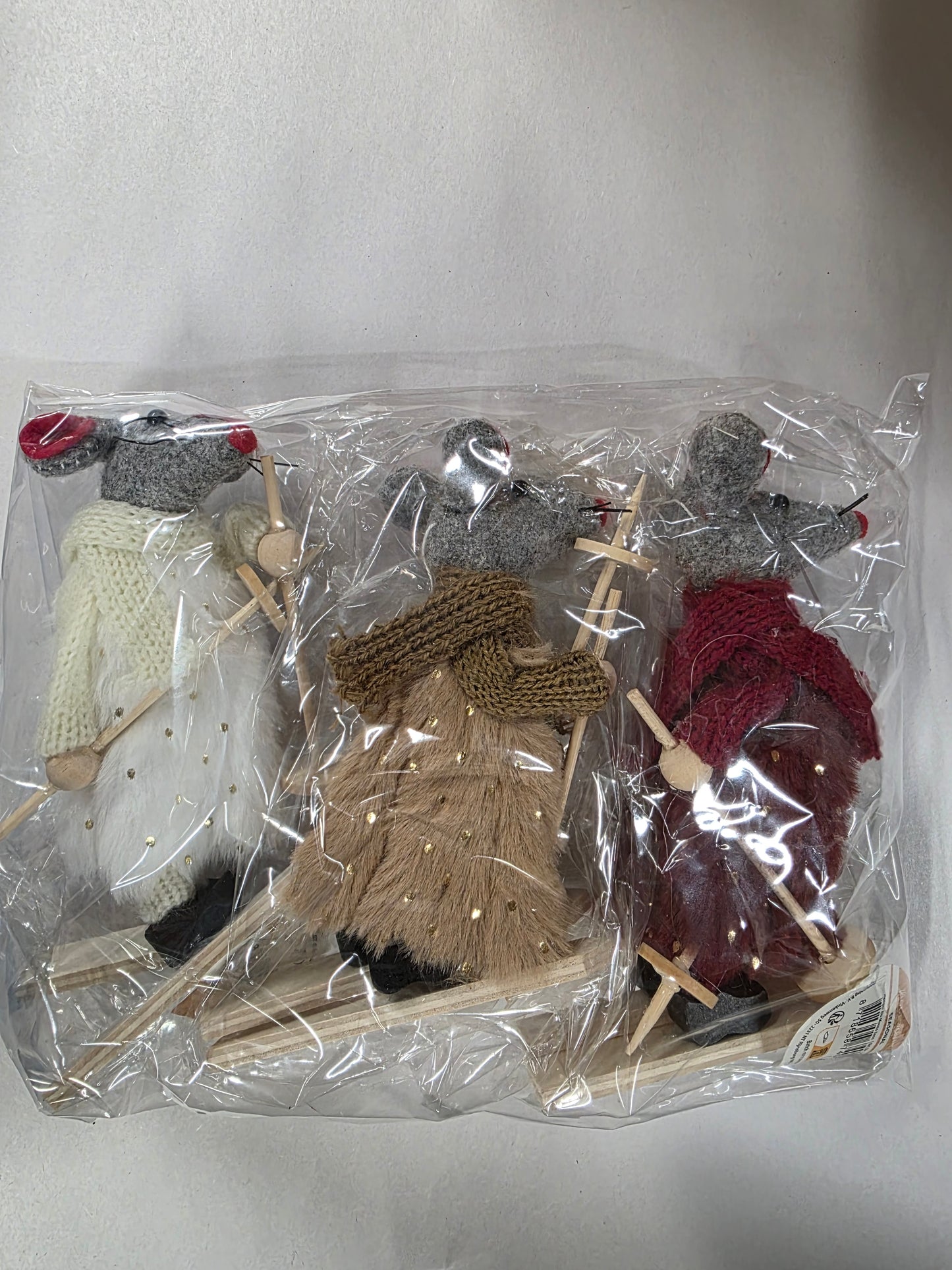 Hanger Ski Mouse X3 Assorted 18cm