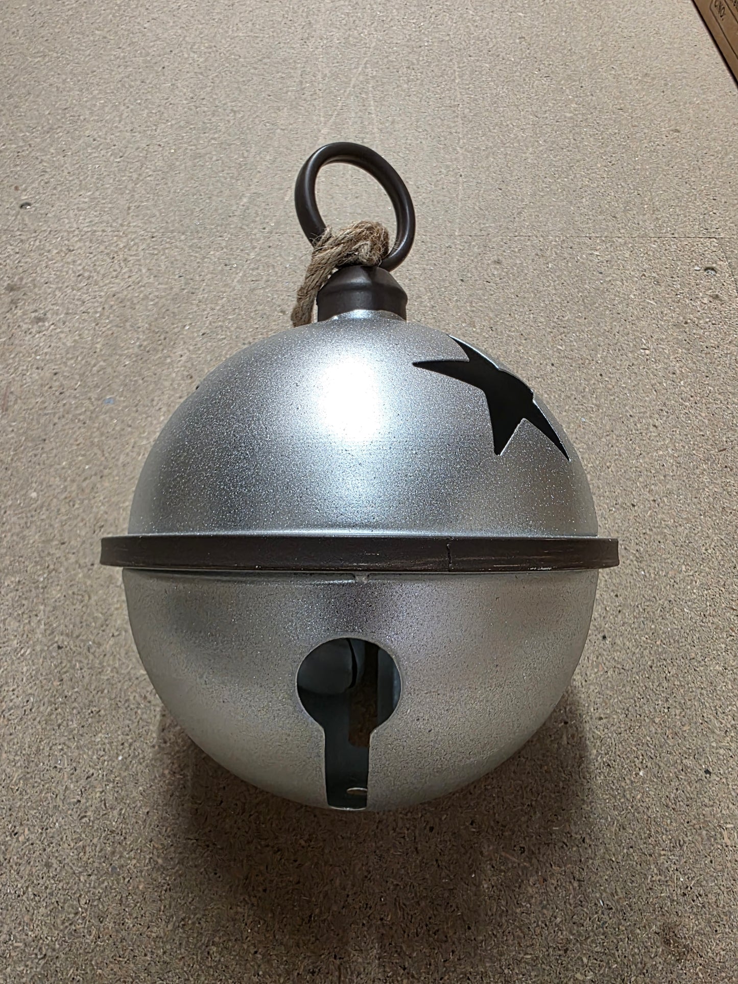 Metal Bell Star Silver 29cm