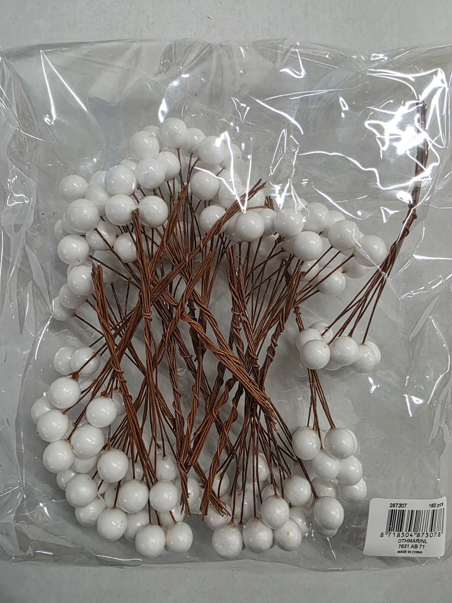 Wired Berry Bundle White 20x8