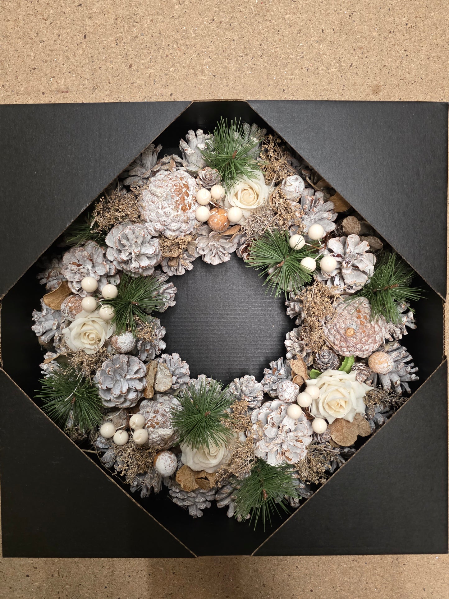 Dried Wreath With White Rose 35cm