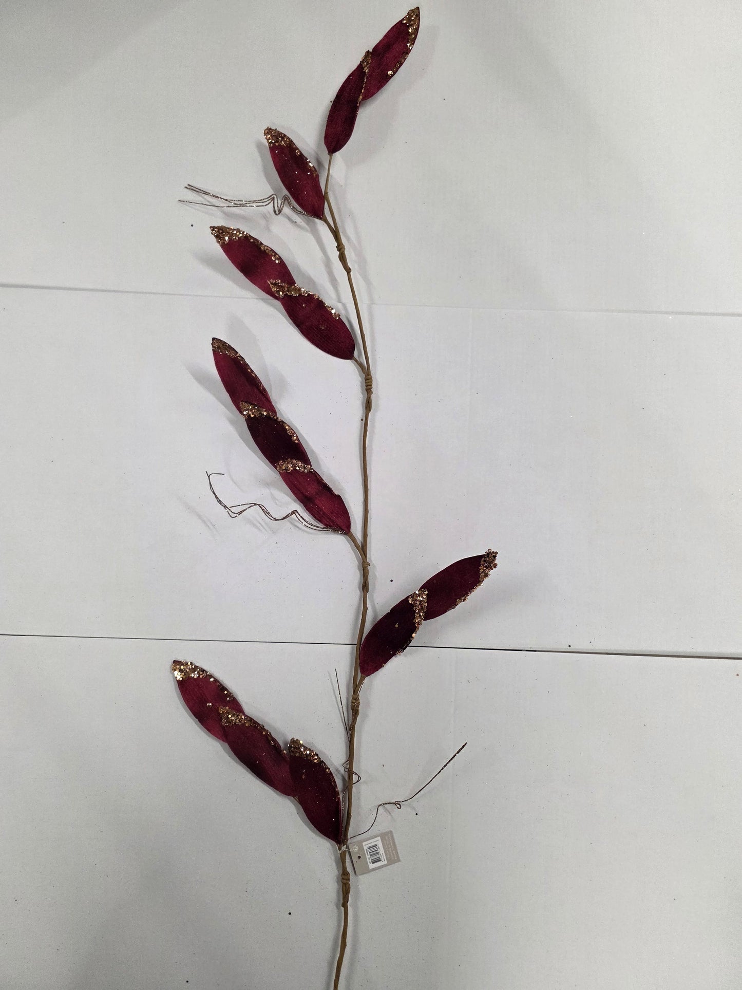 Garland Leaves Red 115cm