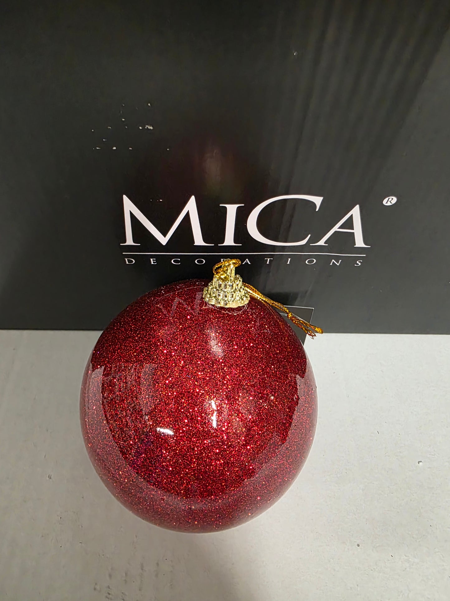 Bauble Unbreakable 10cm Red X24