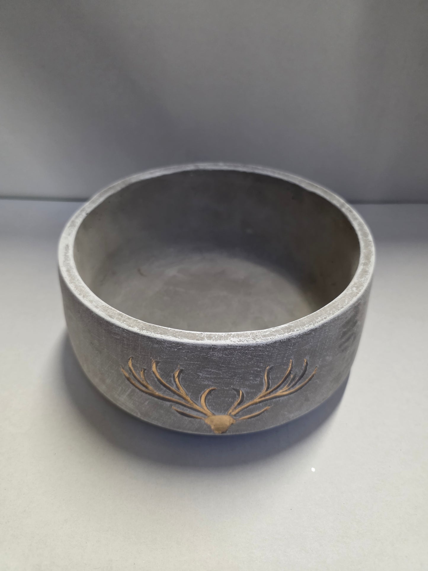 Cement Bowl Grey With Gold Stag 20x9cm
