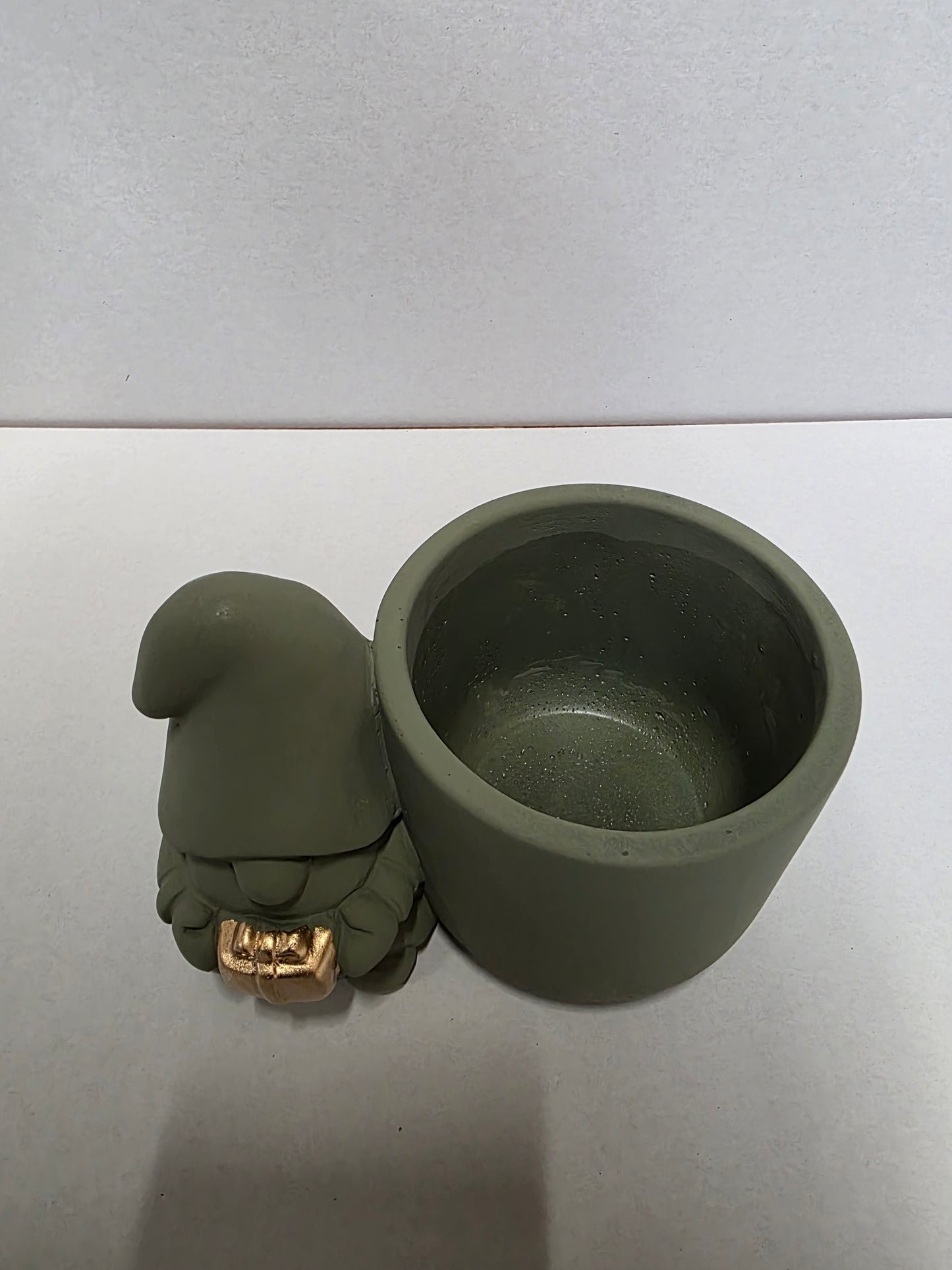 Cement Xmas Gnome Pot Green 16cm