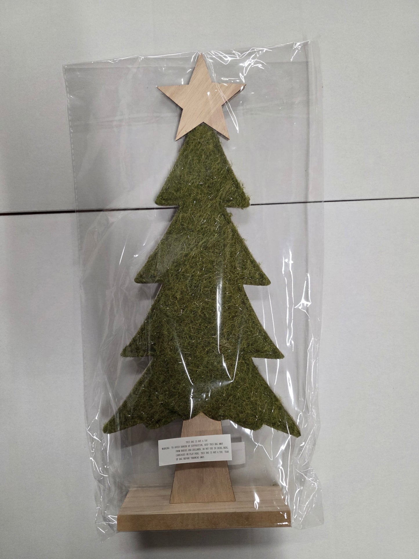 Felt Standing Tree Green 40x17cm