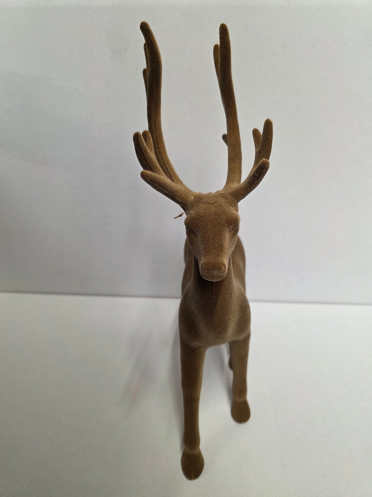 Standing Flock Deer Brown 22x35cm