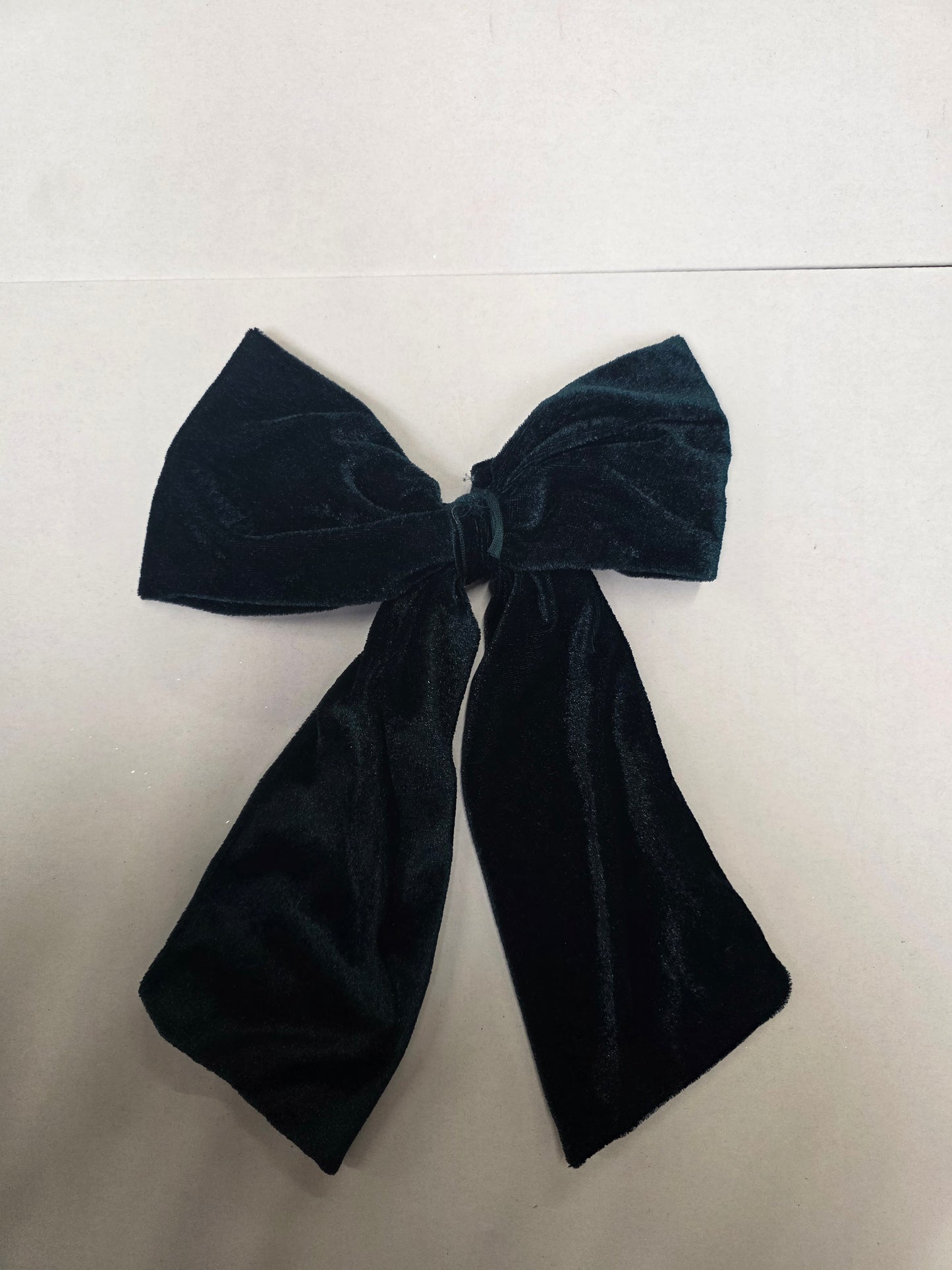 Bow Clip Velvet Green 31cm