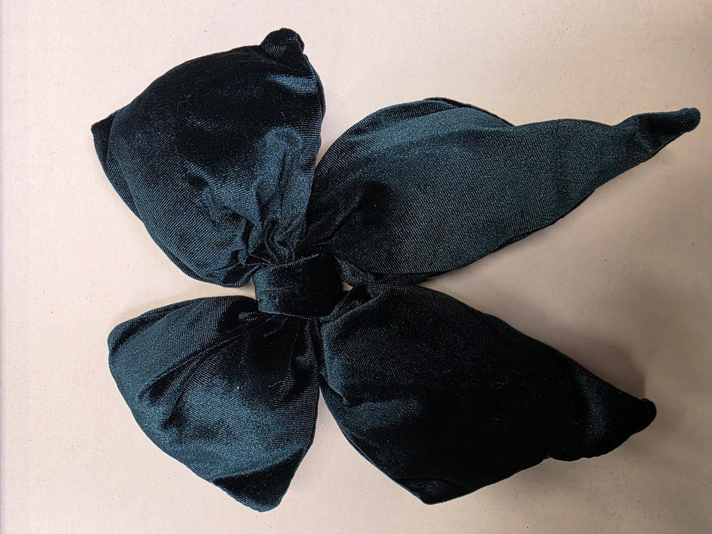 Bow Fabric Dark Green 24x27cm