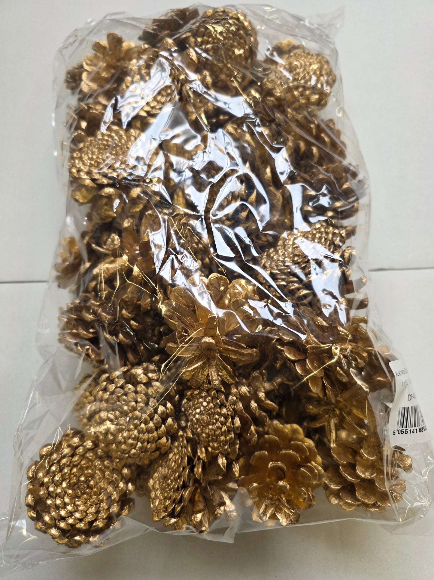 Dried Pine Cone Gold 1kg