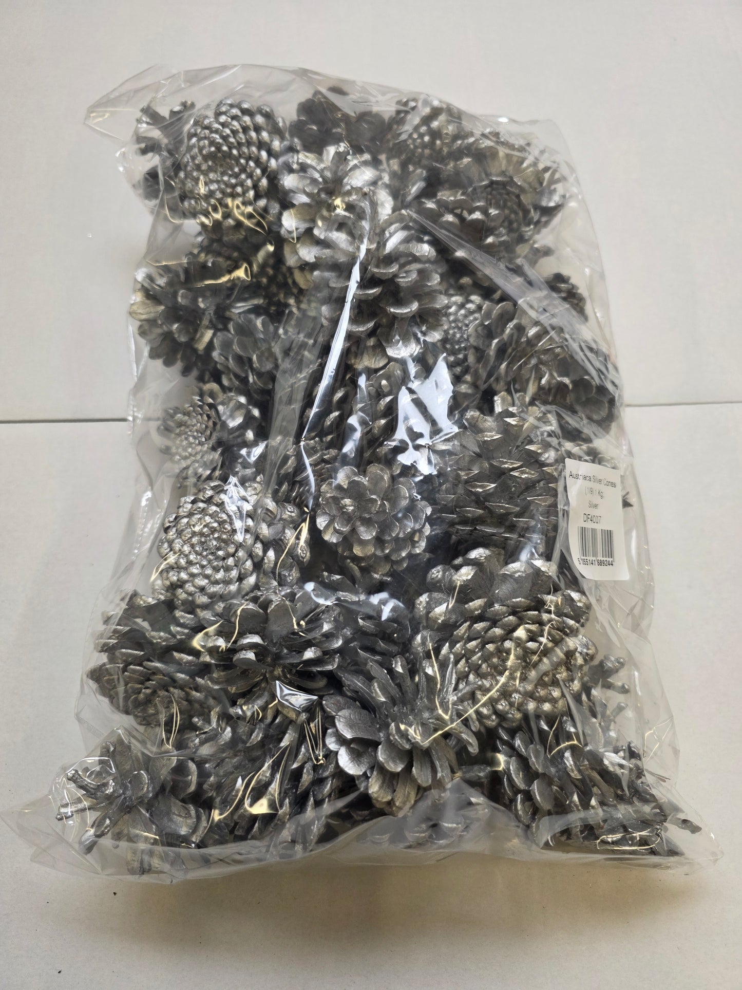 Dried Pine Cone Silver 1kg