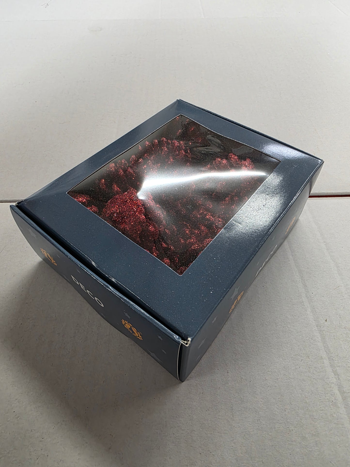 Dried Sparkling Cones 45mm Red X 20