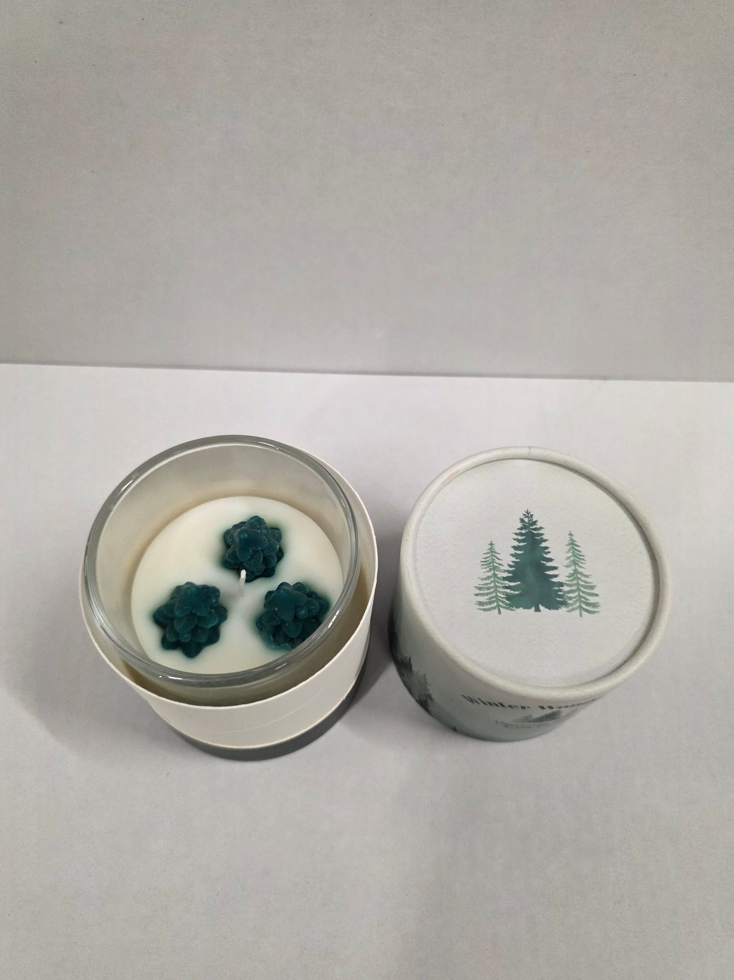 Christmas Wonderland Candle 9x8cm