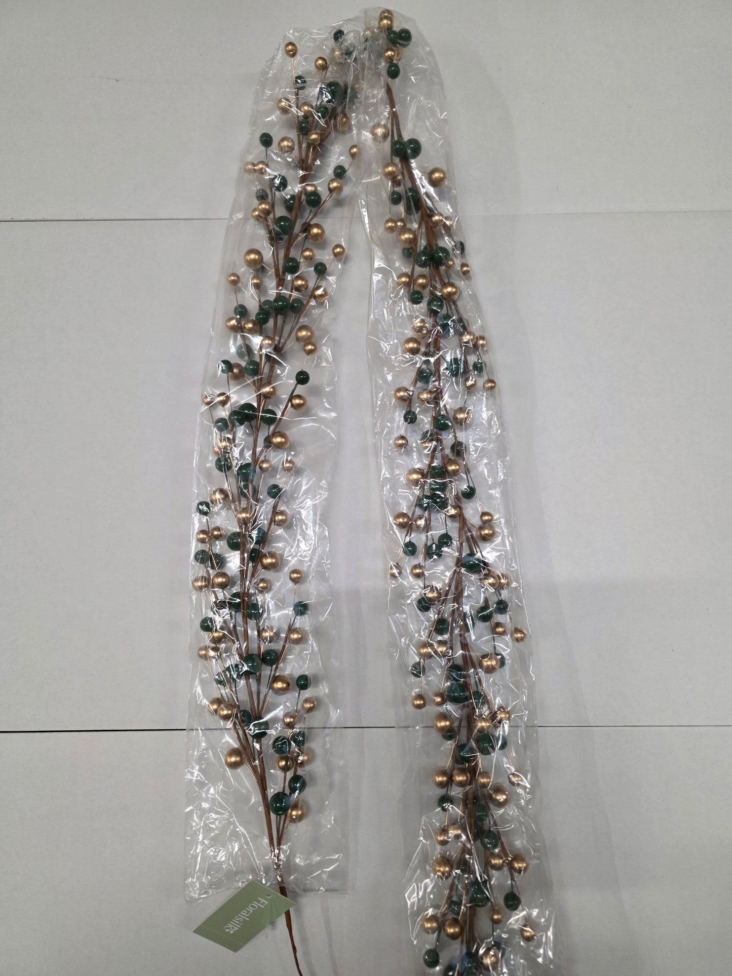 Garland Classic Berry Green & Gold 150cm