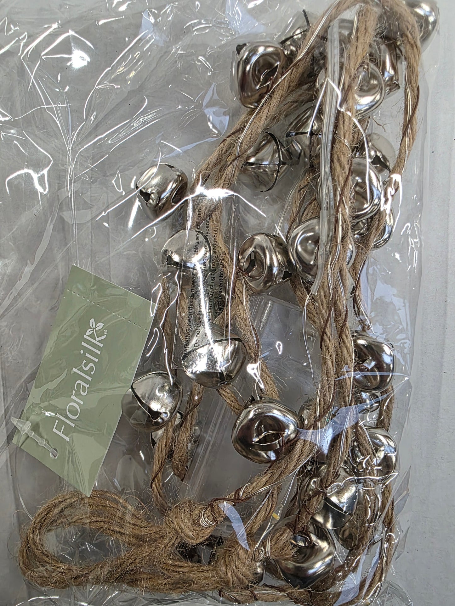 Garland L E D Bell Silver 180cm