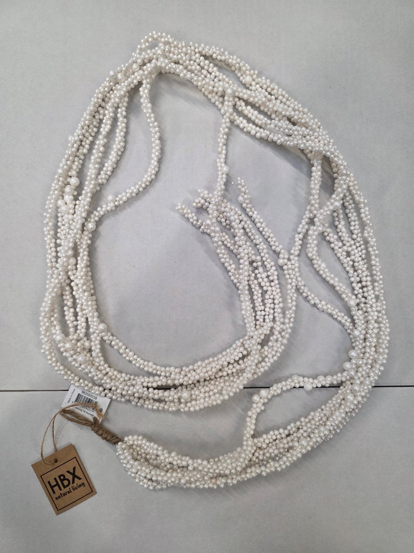 Garland Pearl White 140cm