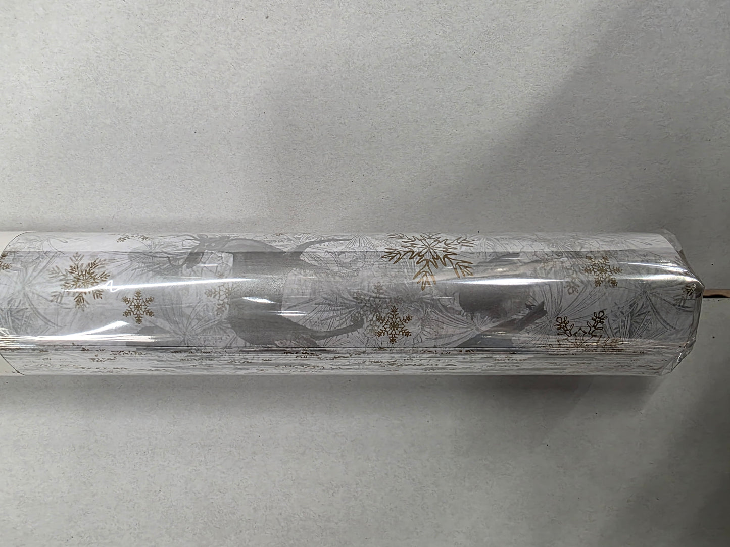 Tissue Snow and Deer X 48 Sheets 50x75cm