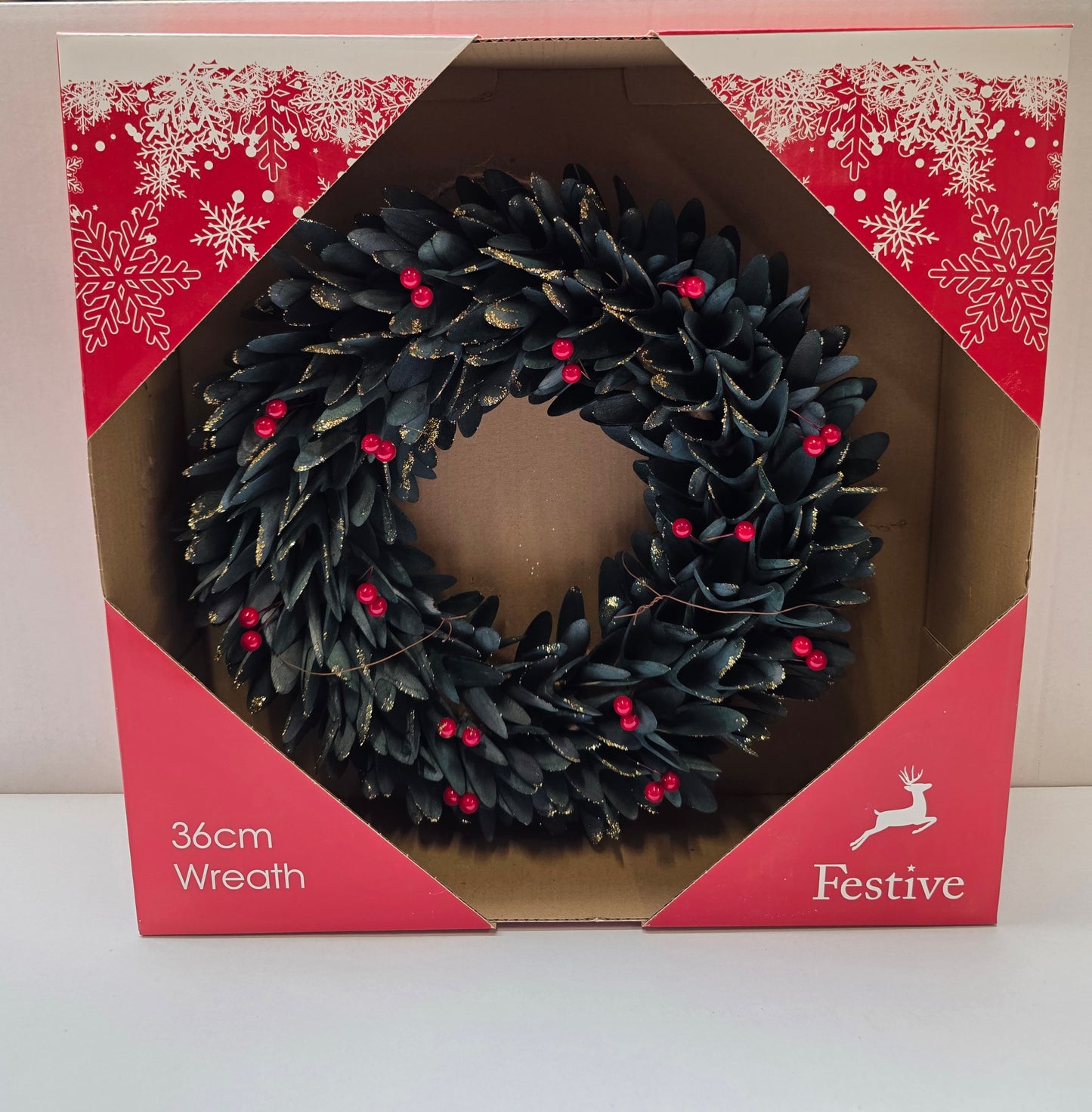 Dried Wreath Green Leaf & Berry 36cm