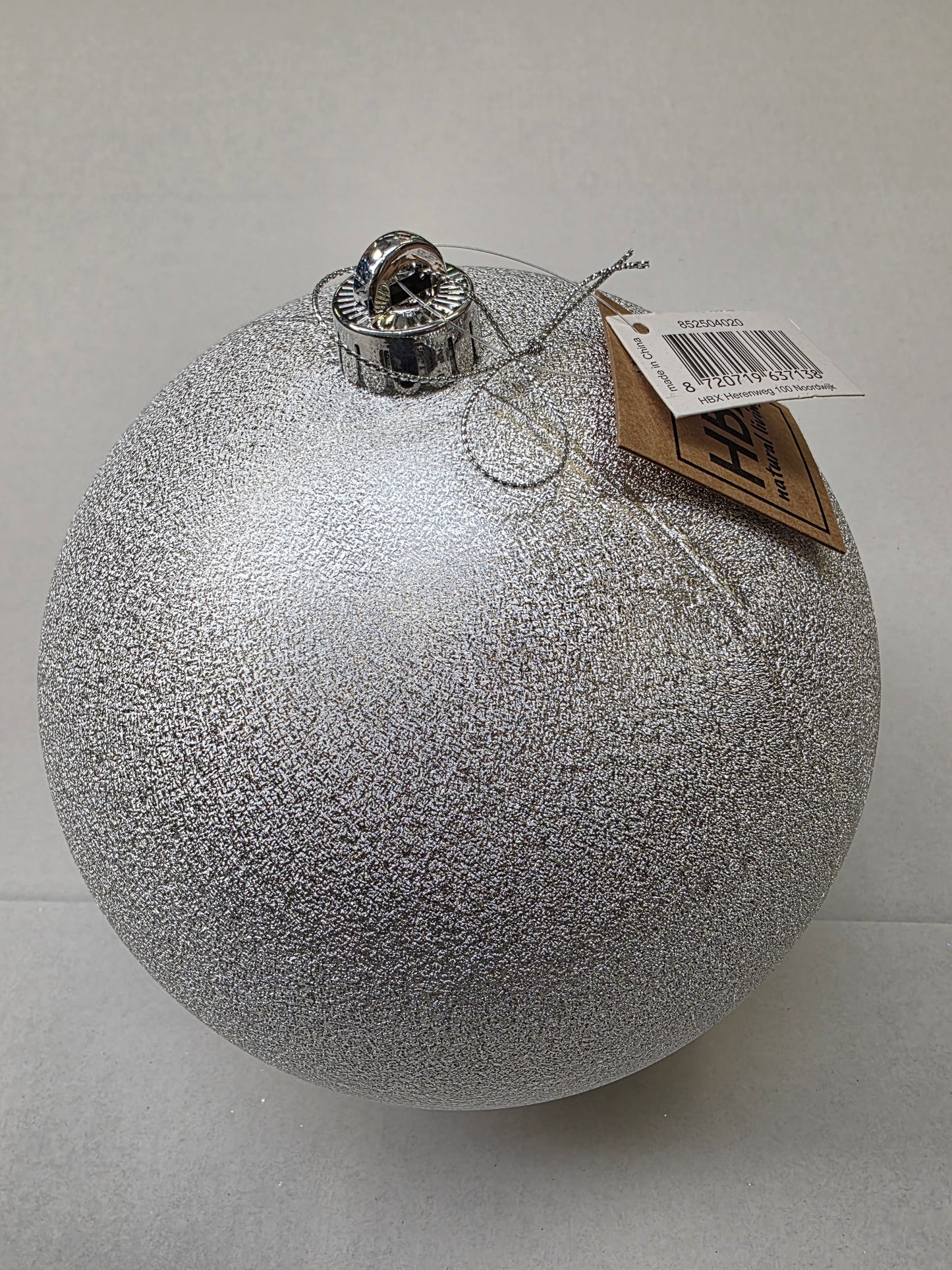 Bauble Unbreakable White 20cm