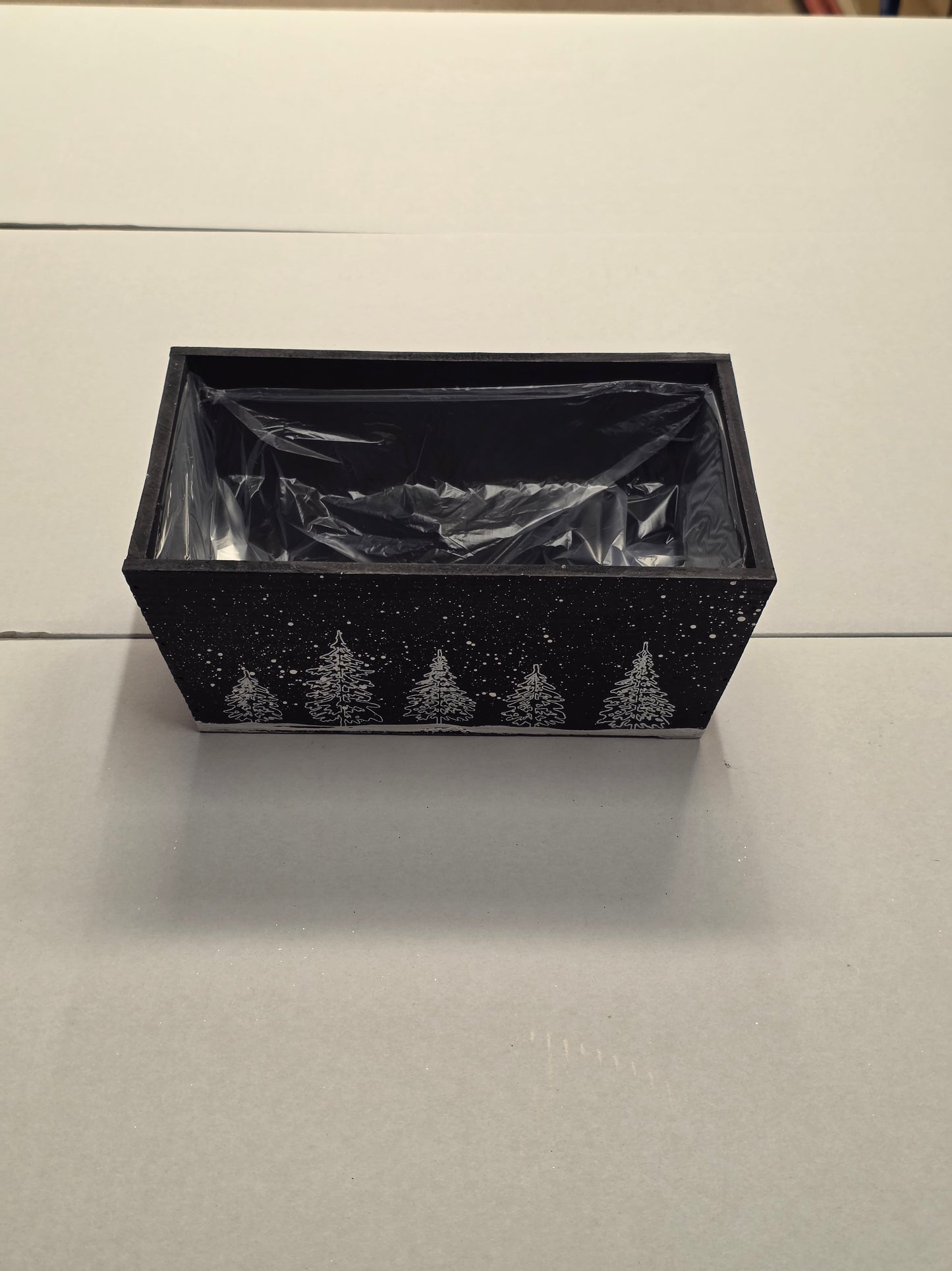 Wooden Winter Trough 28x18cm