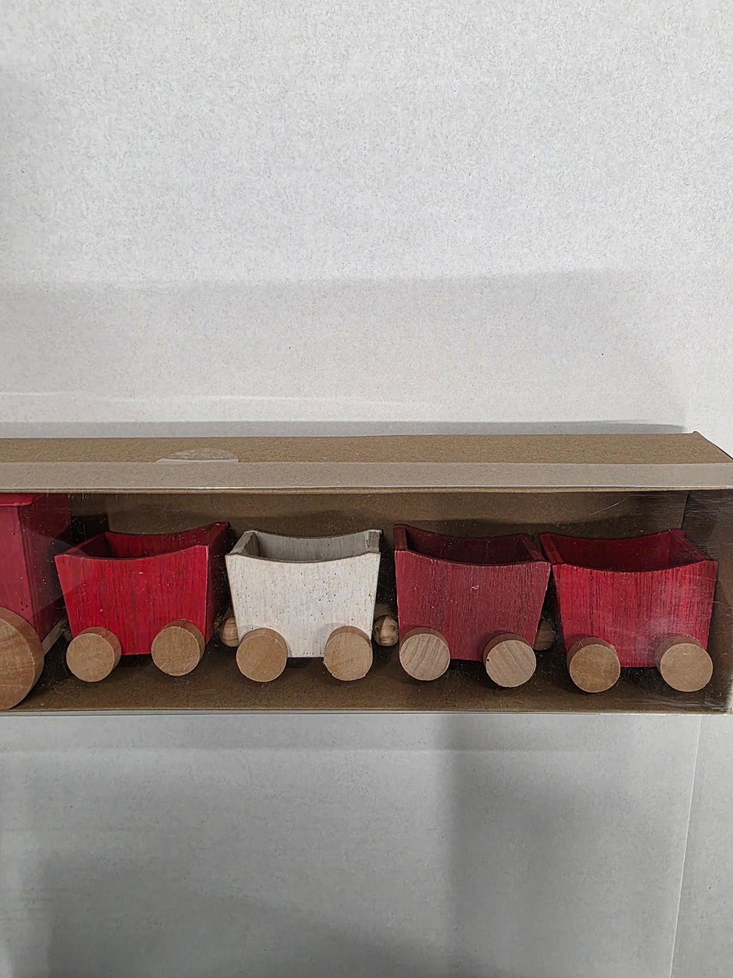 Wooden Train With Pots Red 35cm
