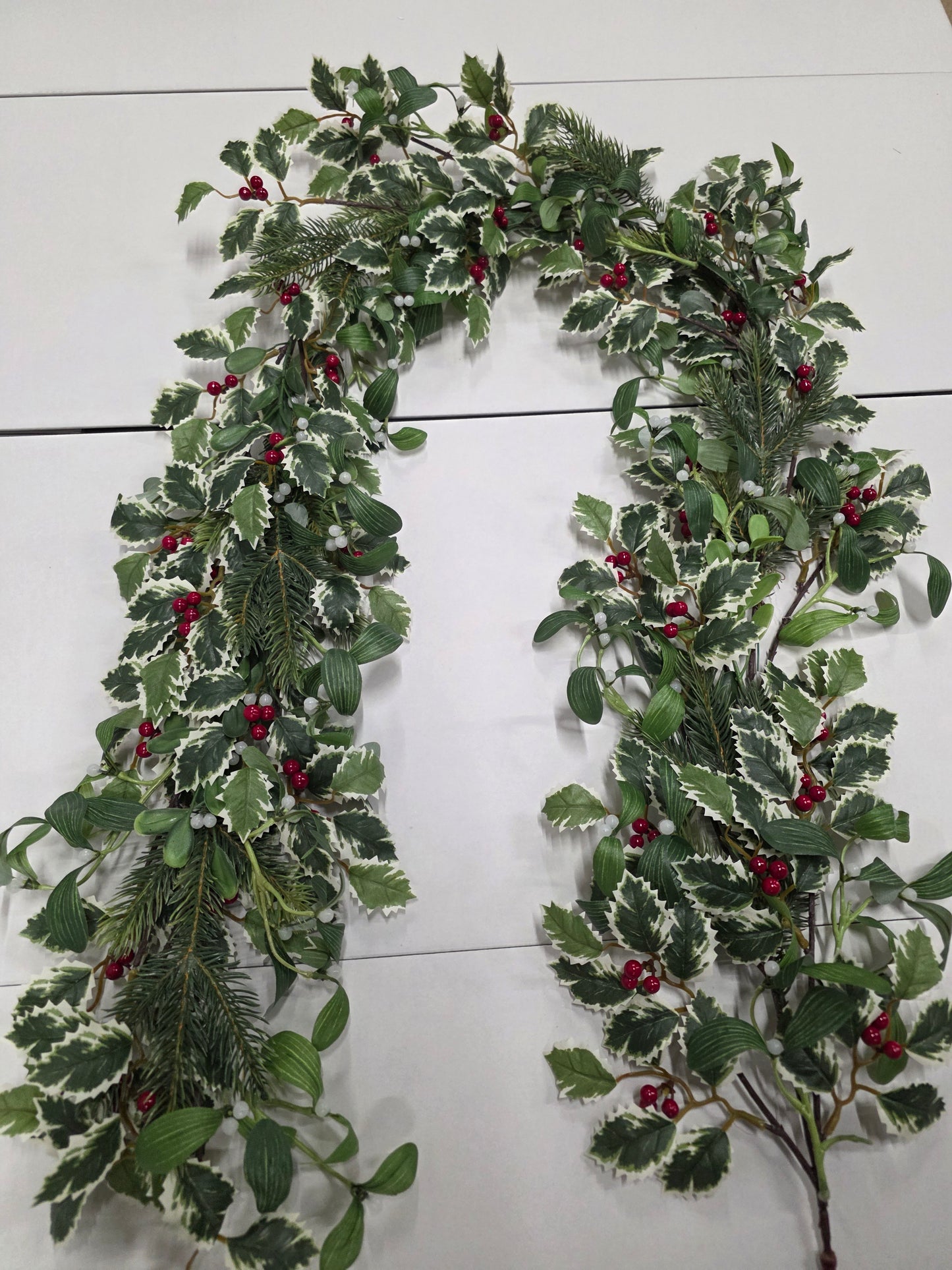 Garland Holly & Mistletoe 180cm