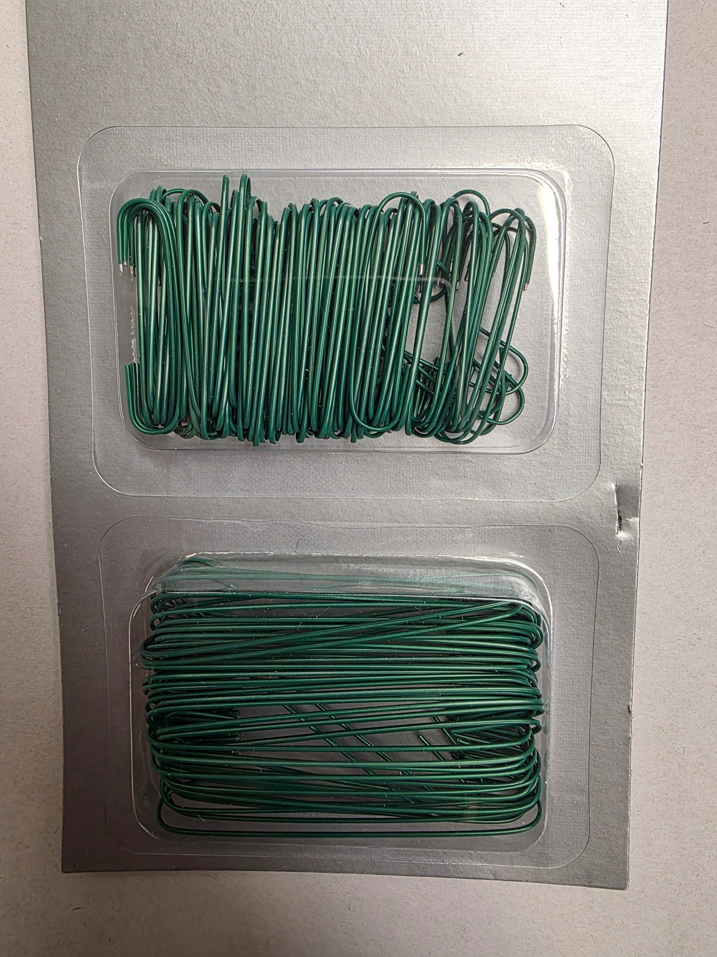 Green Plastic Coated Metal Hooks X150 (PACK OF 3)