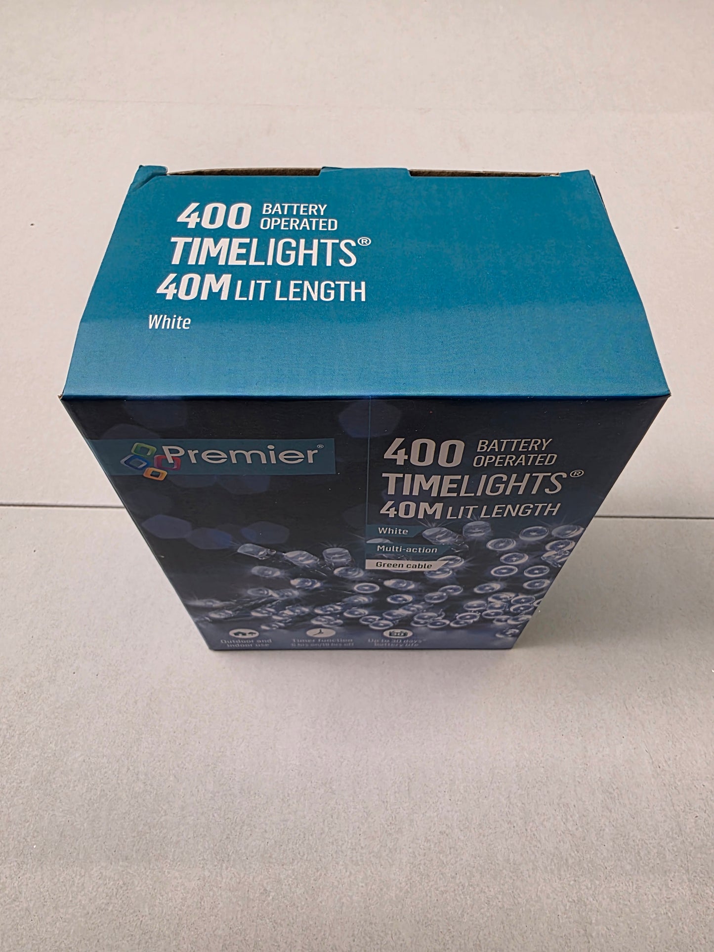 L E D Light White X400 Battery Operated