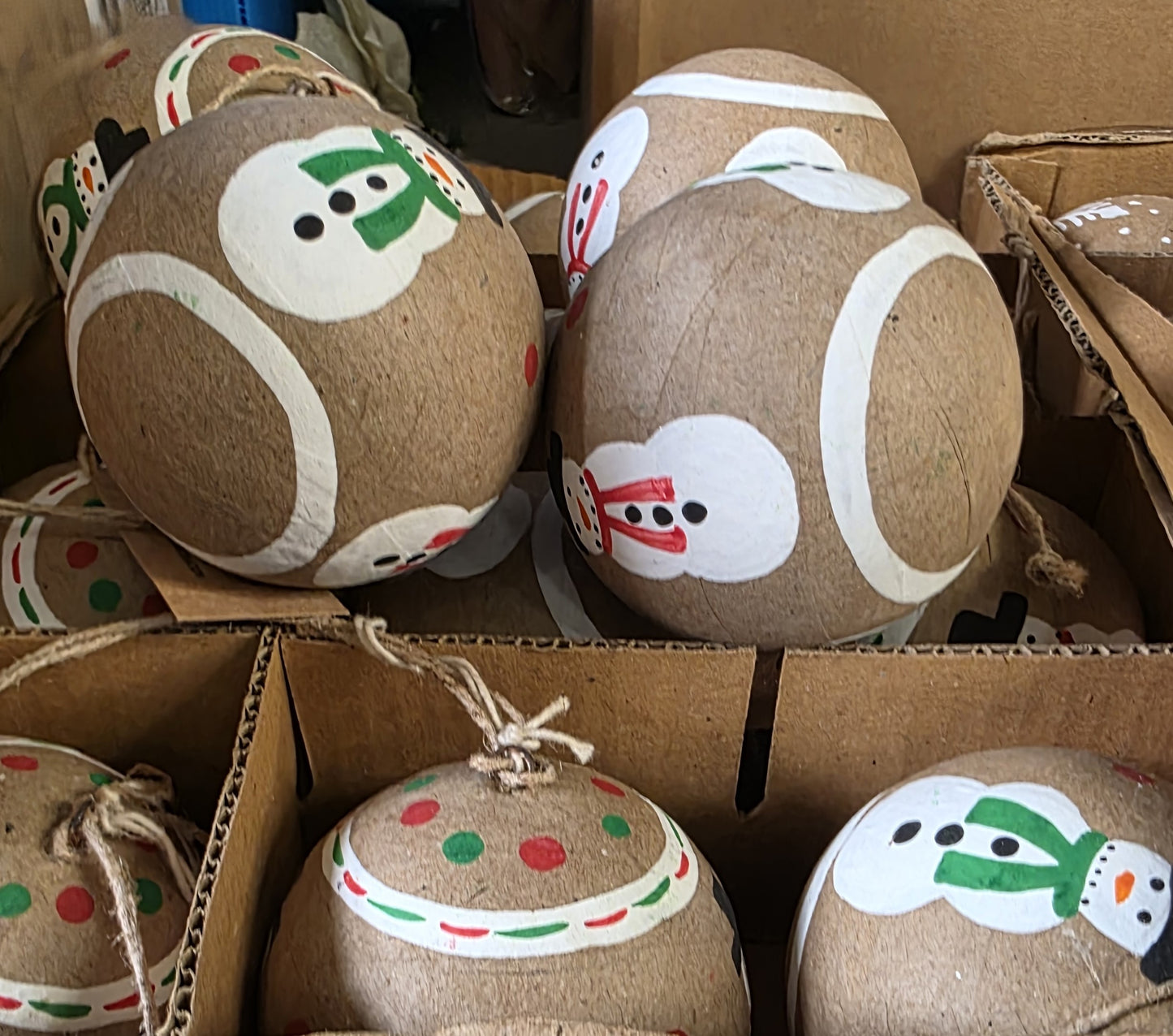 Papier Mache Snowman Bauble 8cm