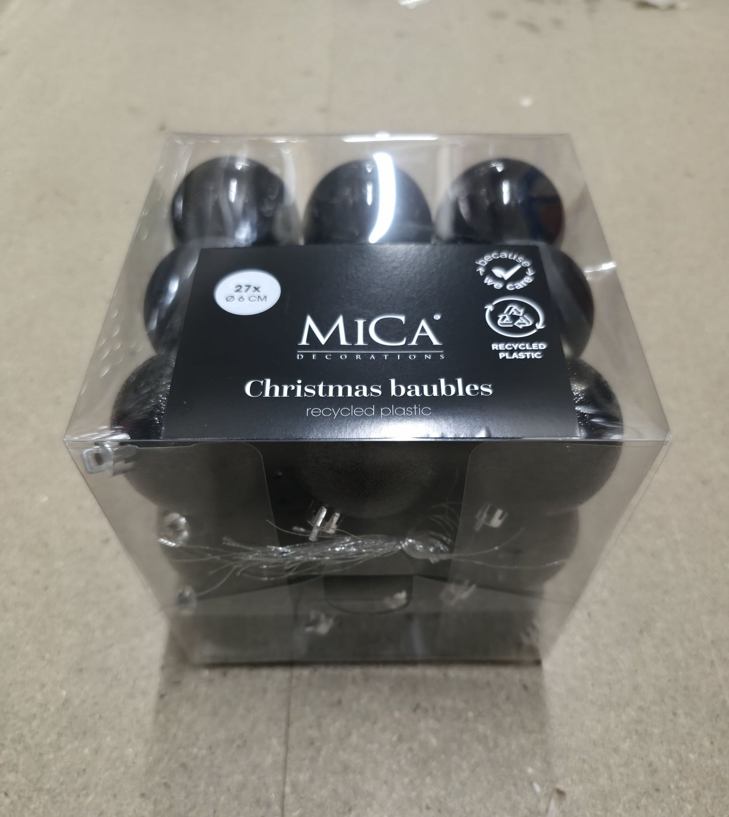 Bauble Unbreakable 6cm Black X27