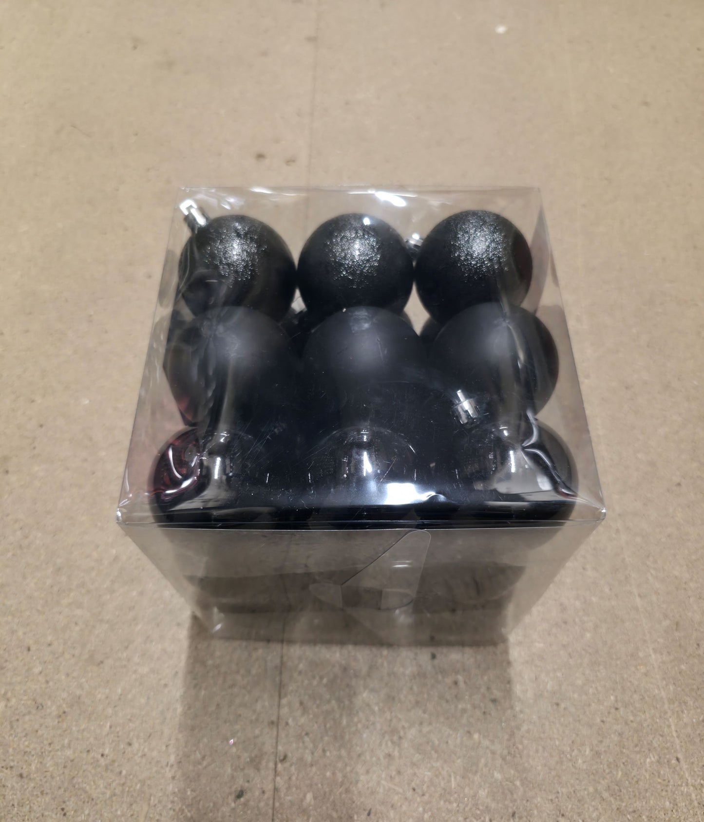 Bauble Unbreakable 6cm Black X27