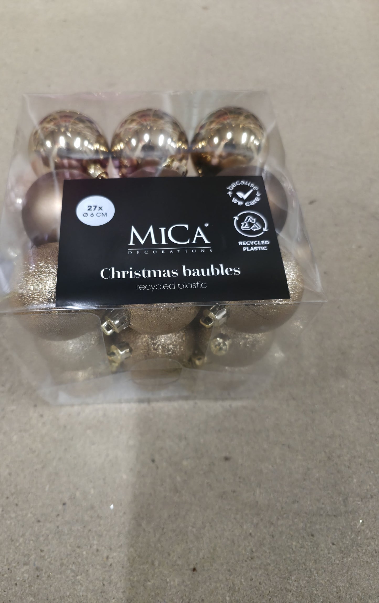 Bauble Unbreakable 6cm Brown X27