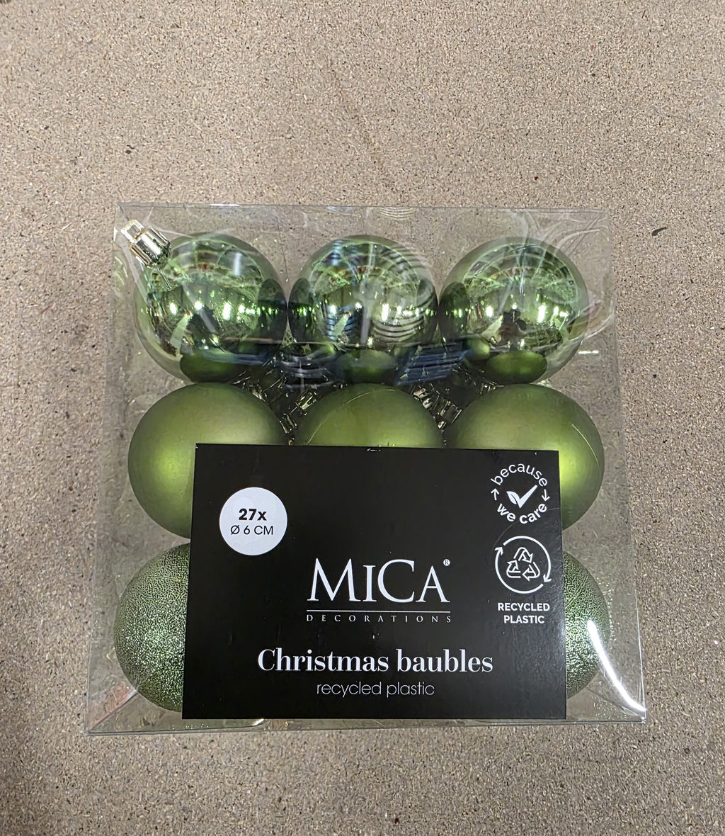 Bauble Unbreakable 6cm Dark Green X27