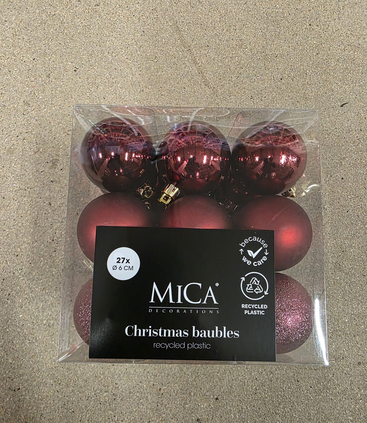 Bauble Unbreakable 6cm Dark Red X27