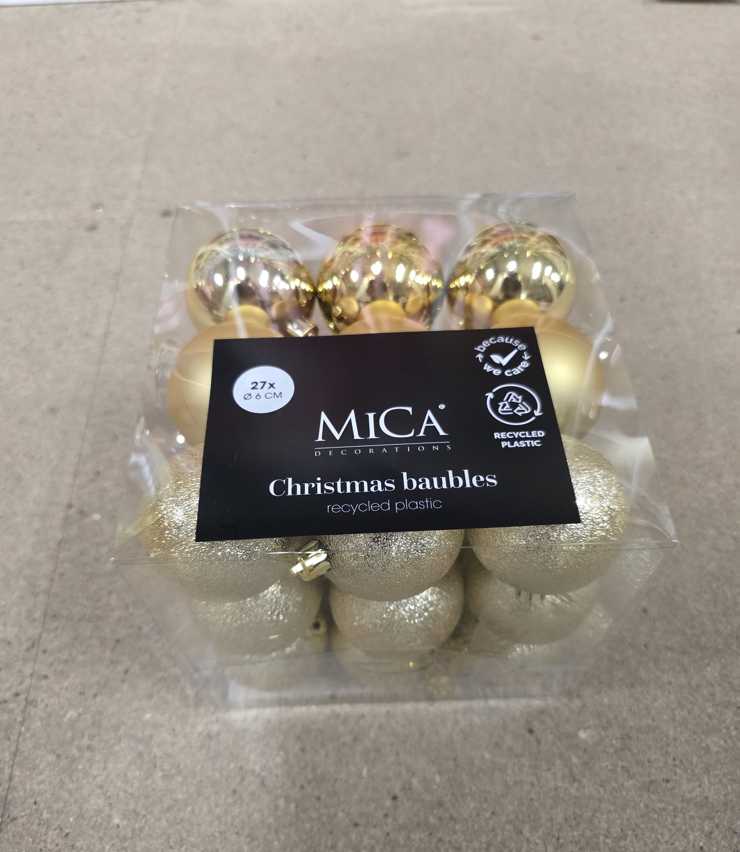 Bauble Unbreakable 6cm Gold X27