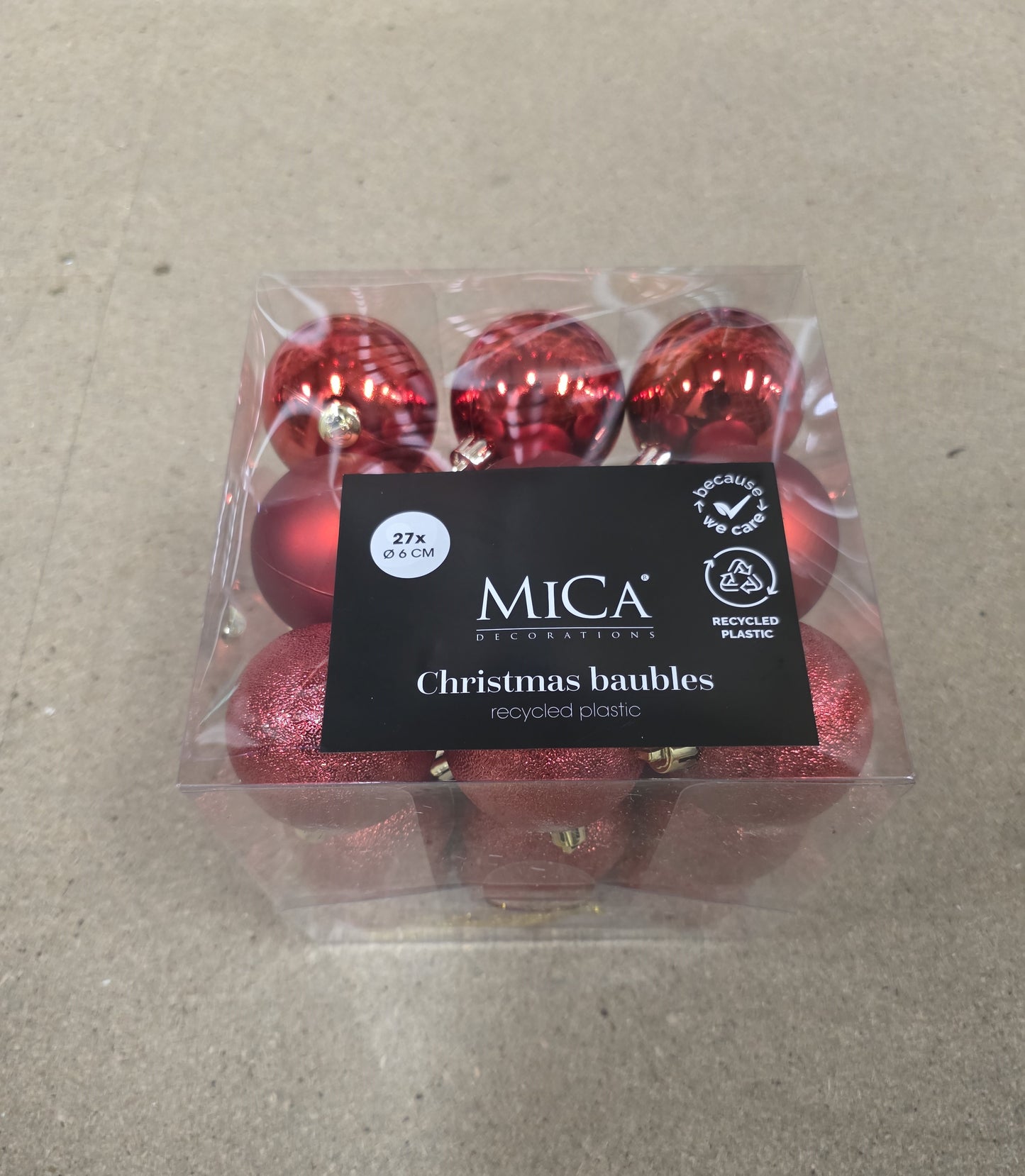 Bauble Unbreakable 6cm Red X27