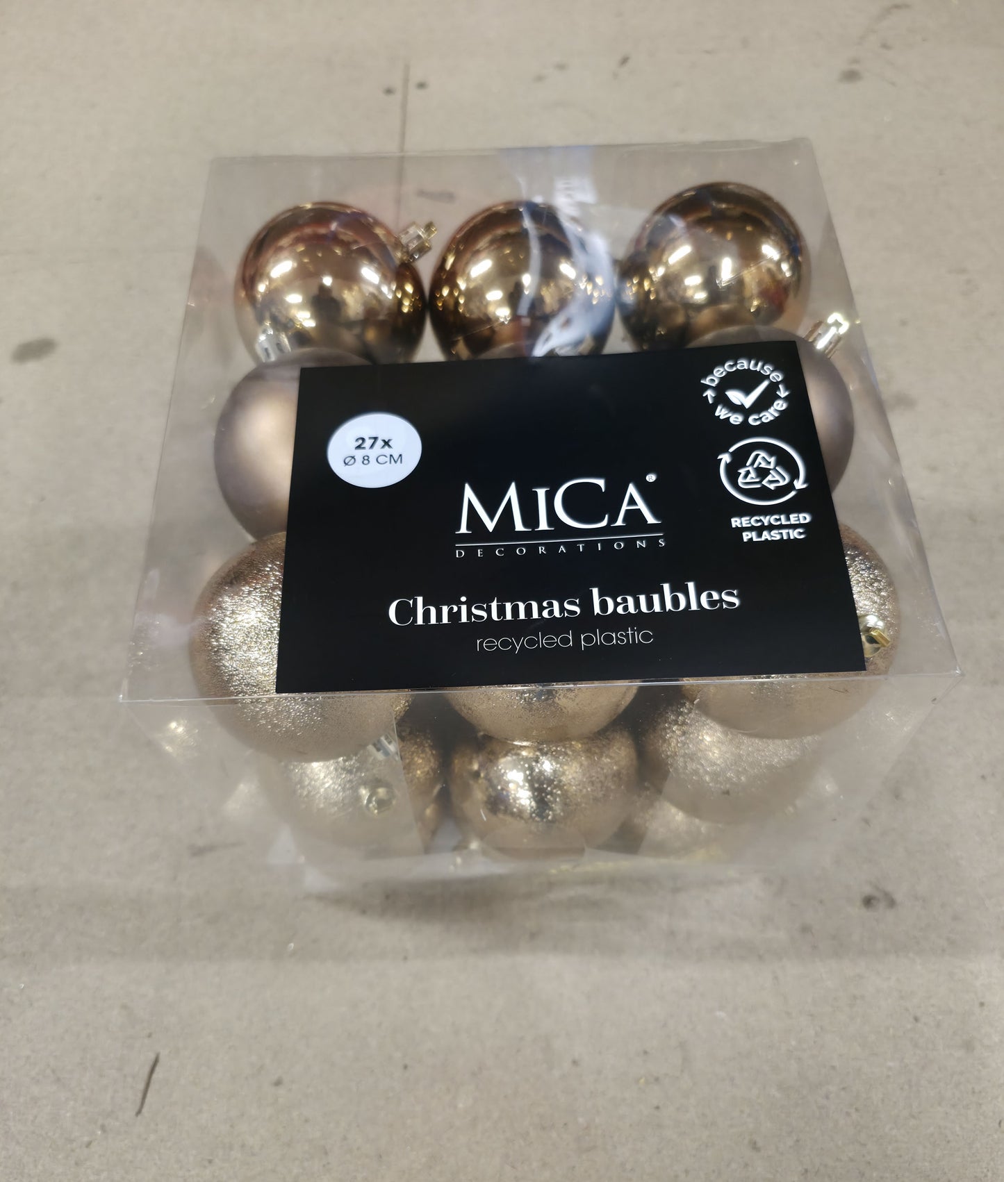 Bauble Unbreakable 8cm Brown X27