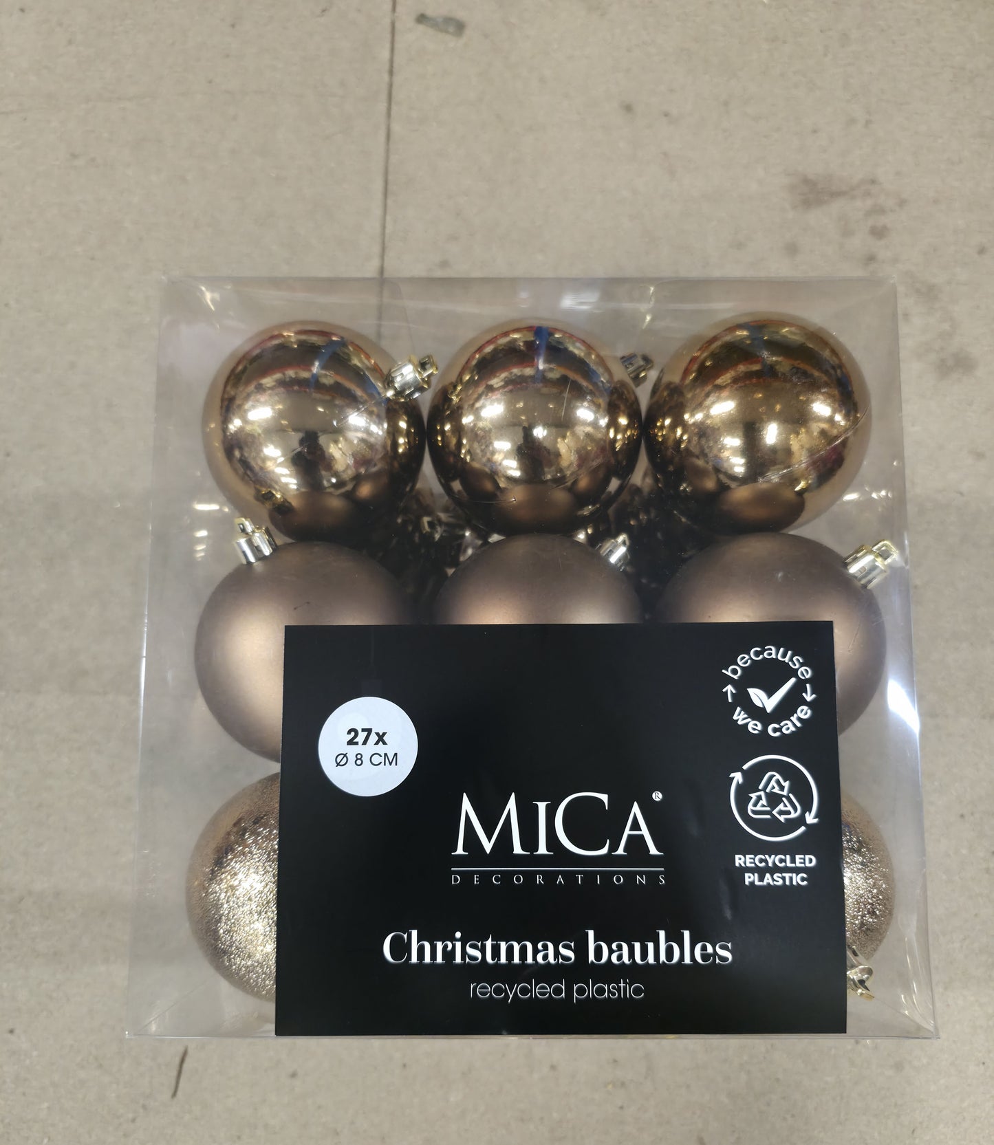 Bauble Unbreakable 8cm Brown X27