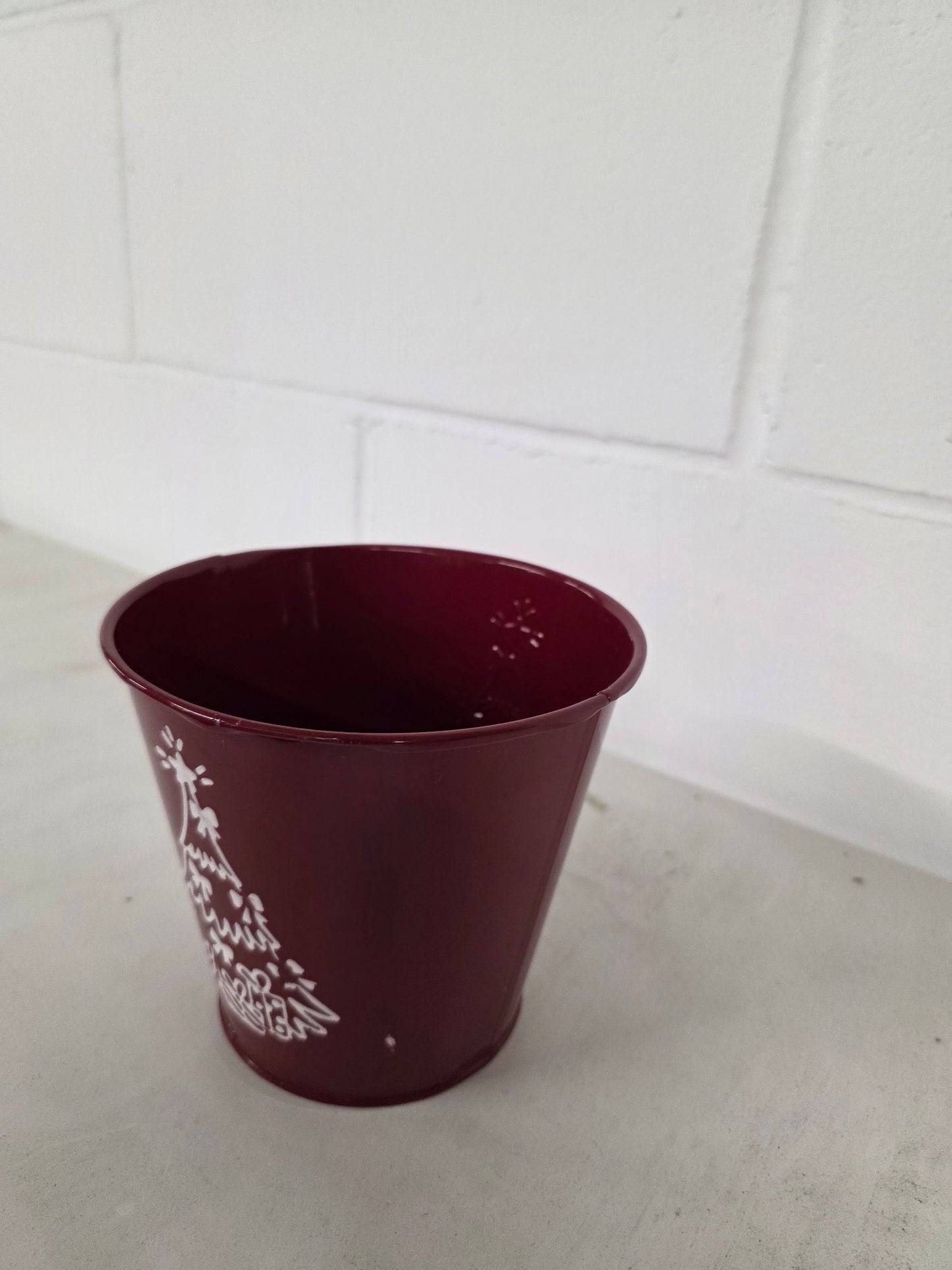 Metal Indica Pot Xmas 14cm Red