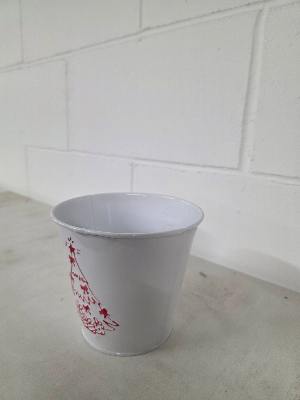 Metal Indica Pot Xmas 14cm White