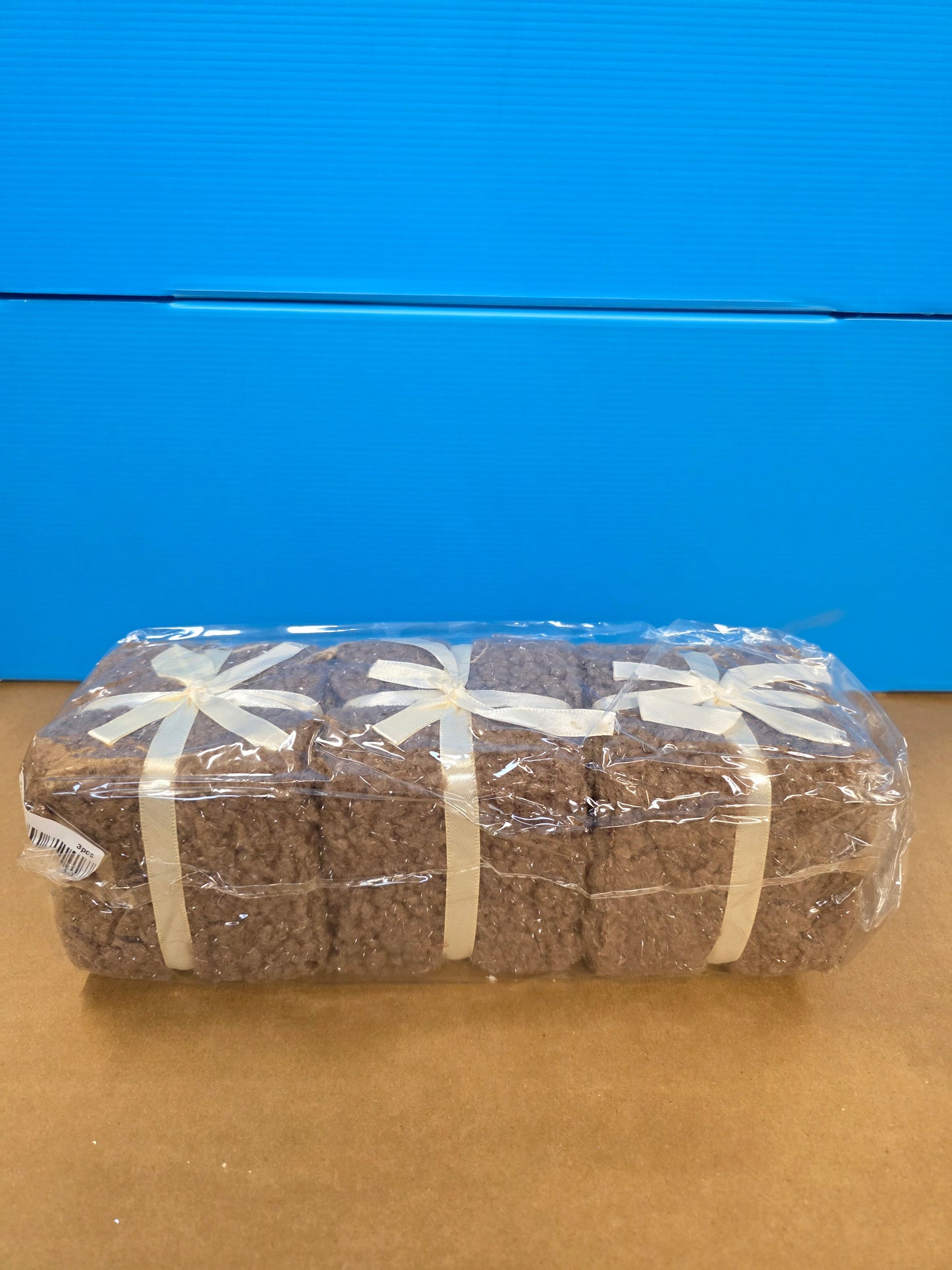 Hanging Gift Box Fluff Nude 9cm X3