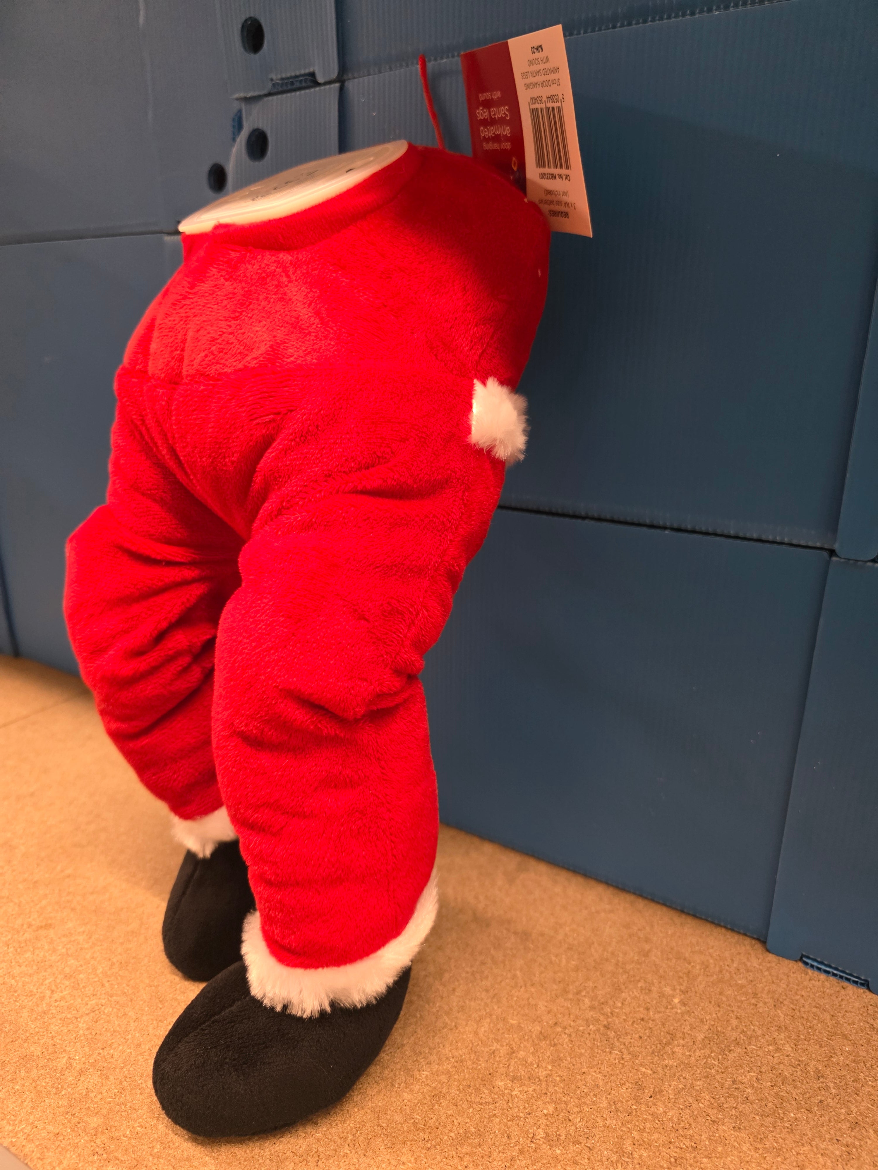 Hanging Animated Santa 37cm