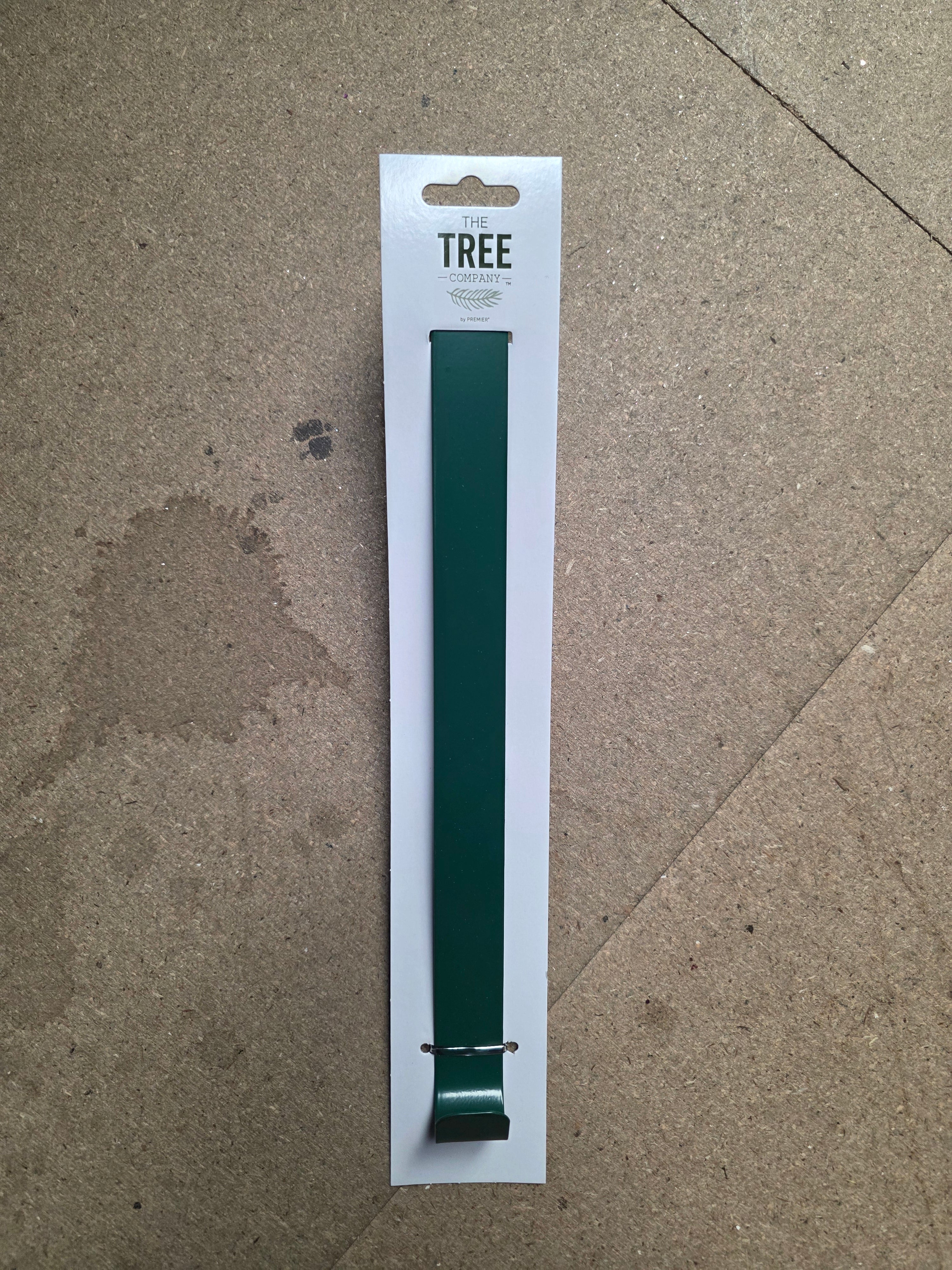 Metal Wreath Hanger Green