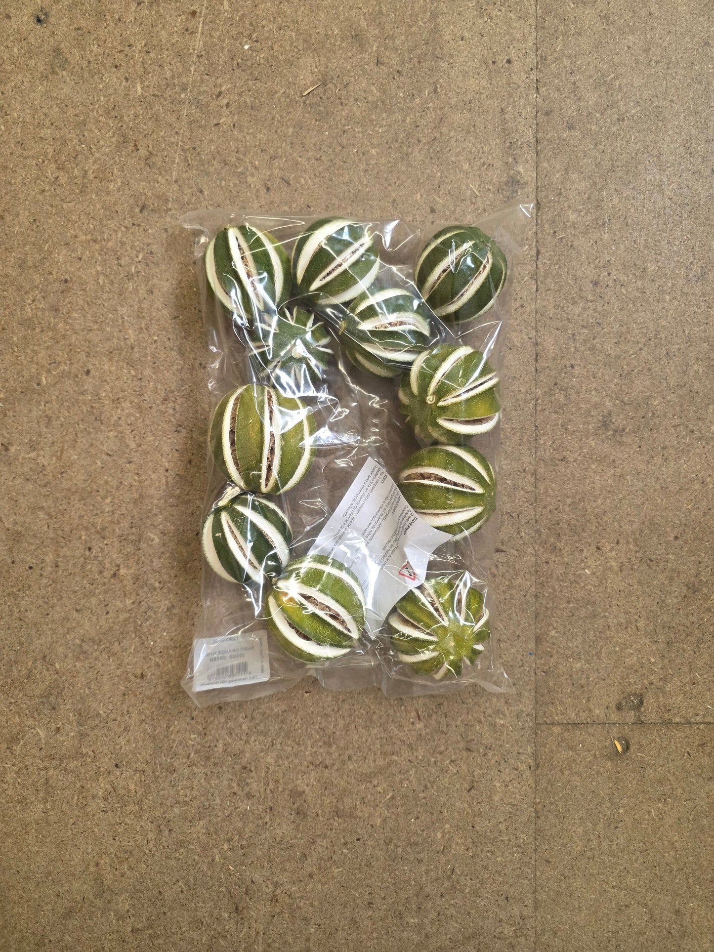 Dried Green Limes Whole 250 Gram