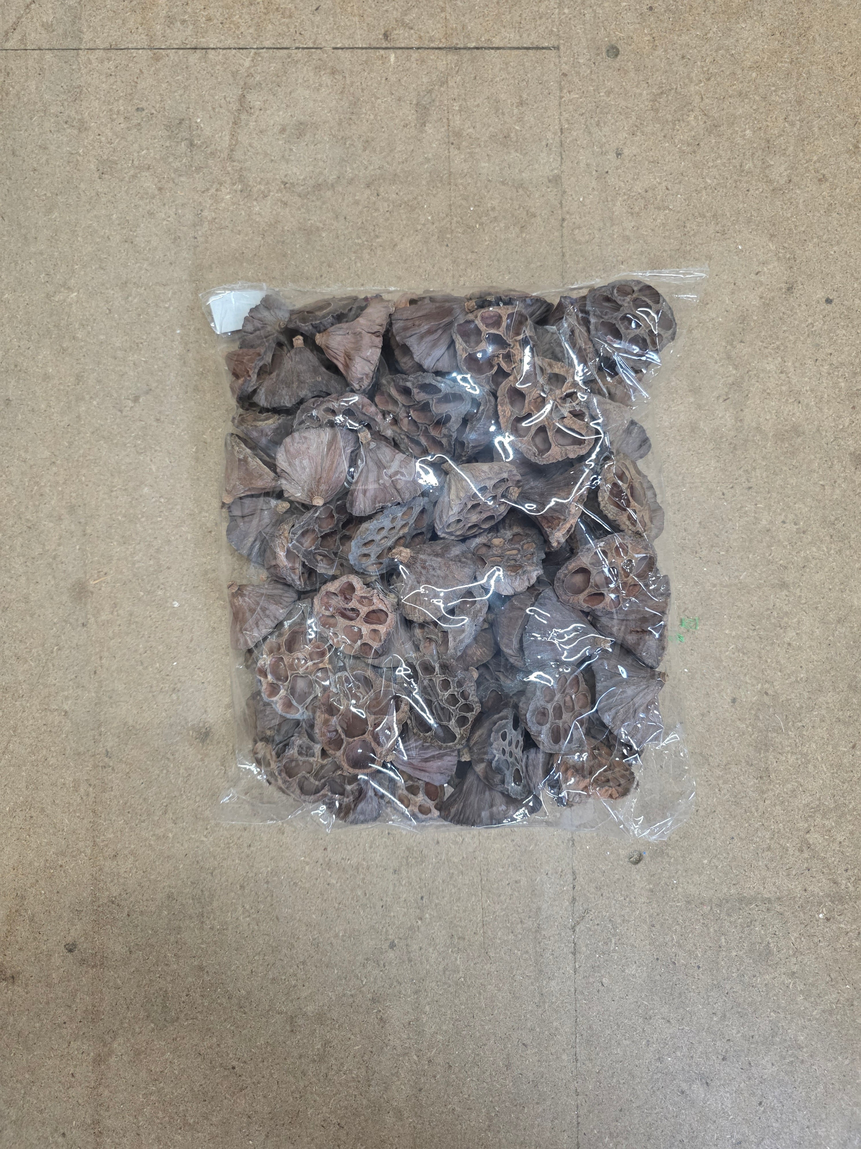 Dried Lotus Heads 4-6cm X100