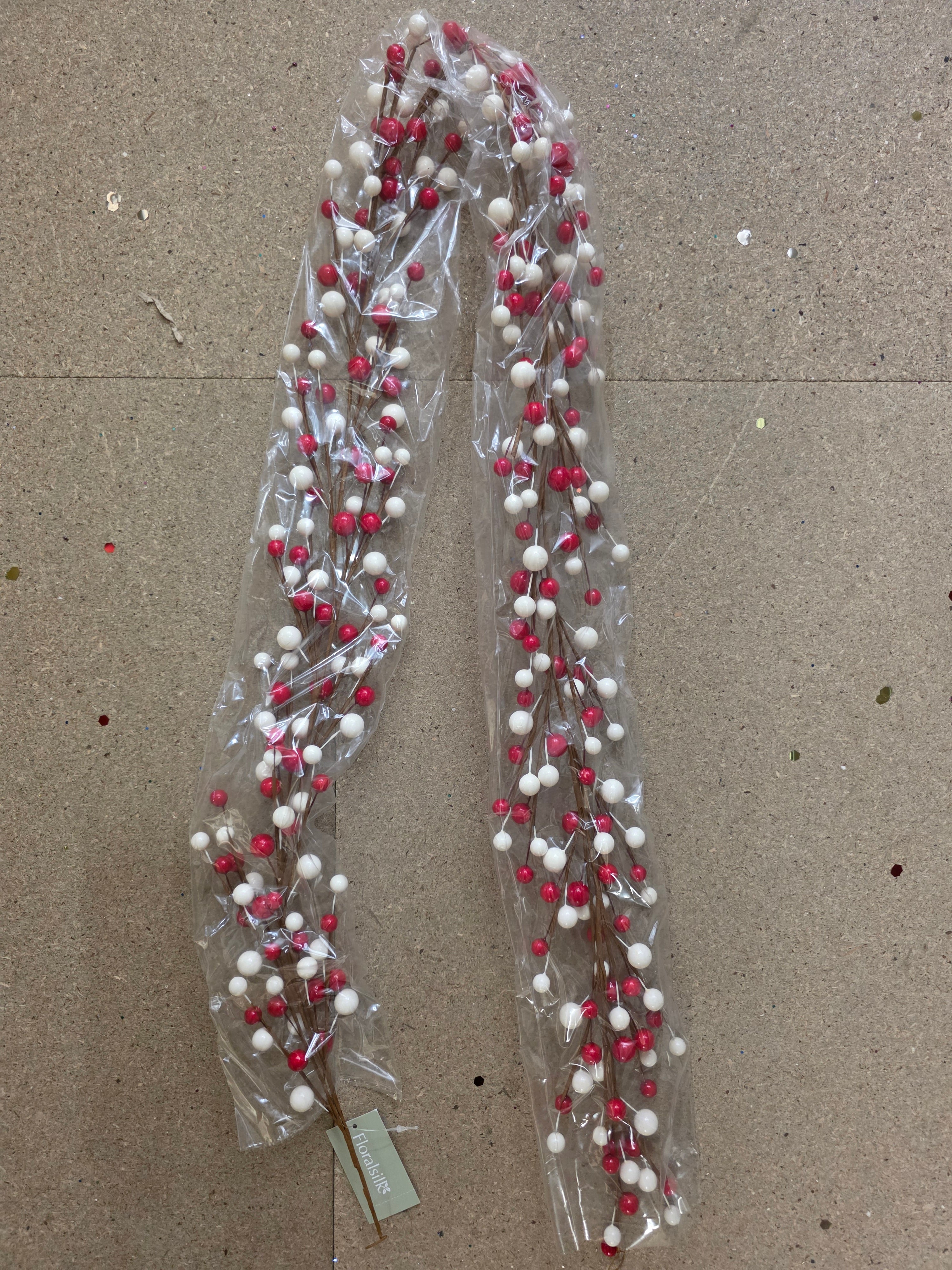 Garland Classic Berry Red & White 150cm